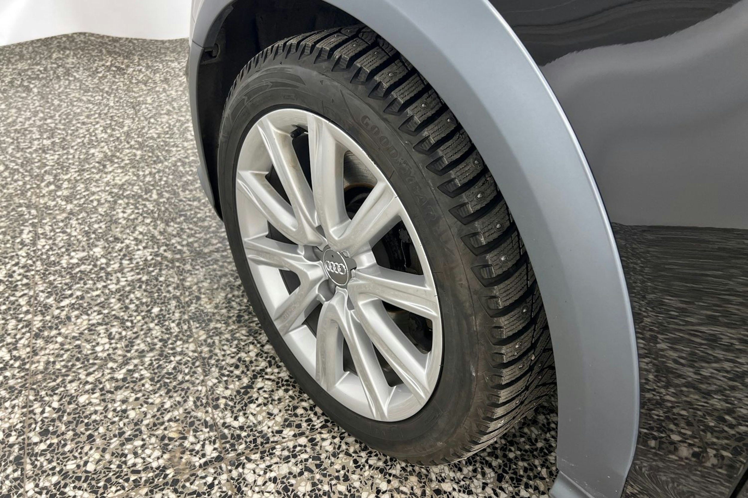 ruskea (beige) Audi A6 allroad quattro 2015 kuva 13.