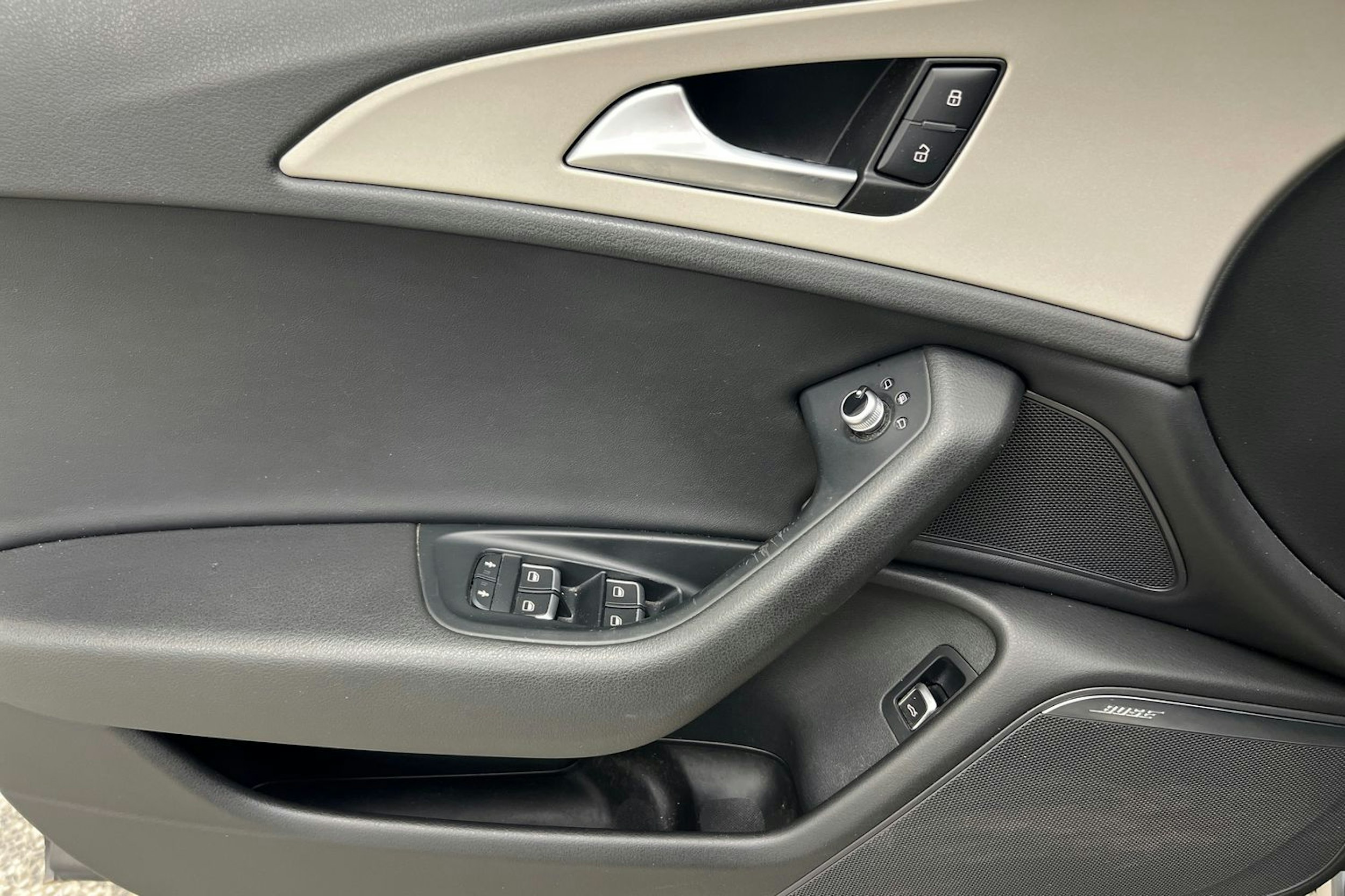 ruskea (beige) Audi A6 allroad quattro 2015 kuva 22.