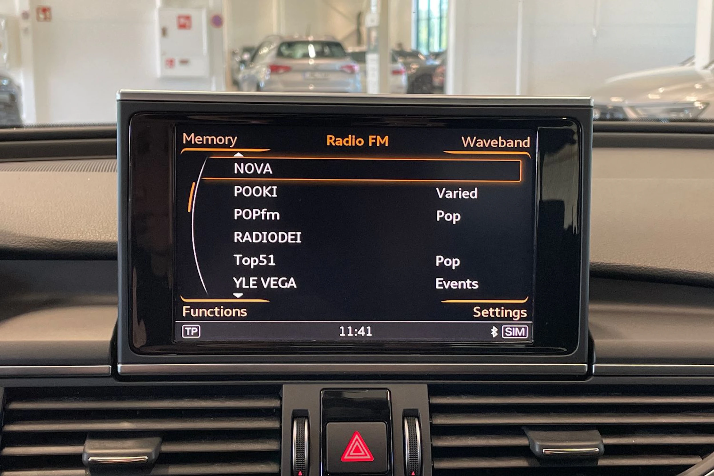 ruskea (beige) Audi A6 allroad quattro 2016 kuva 17.