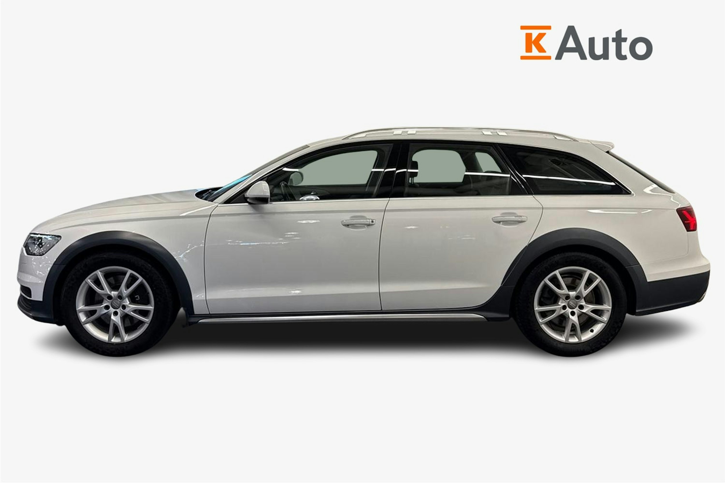 valkoinen Audi A6 allroad quattro 2016 kuva 6.