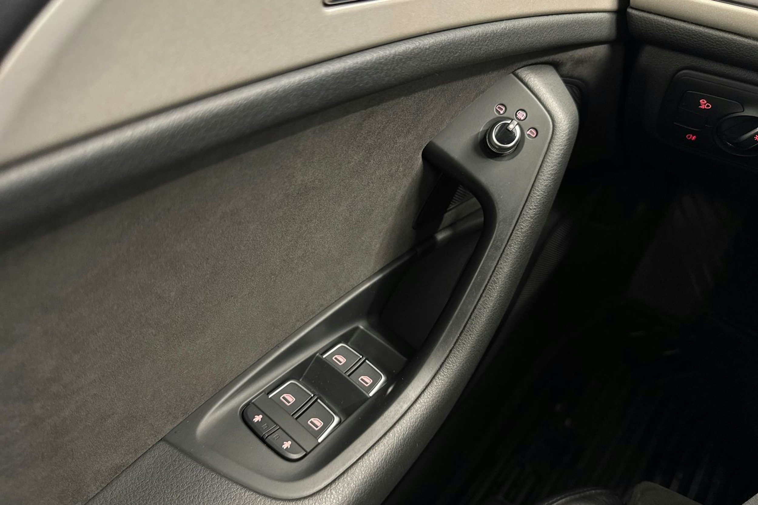 valkoinen Audi A6 allroad quattro 2016 kuva 24.