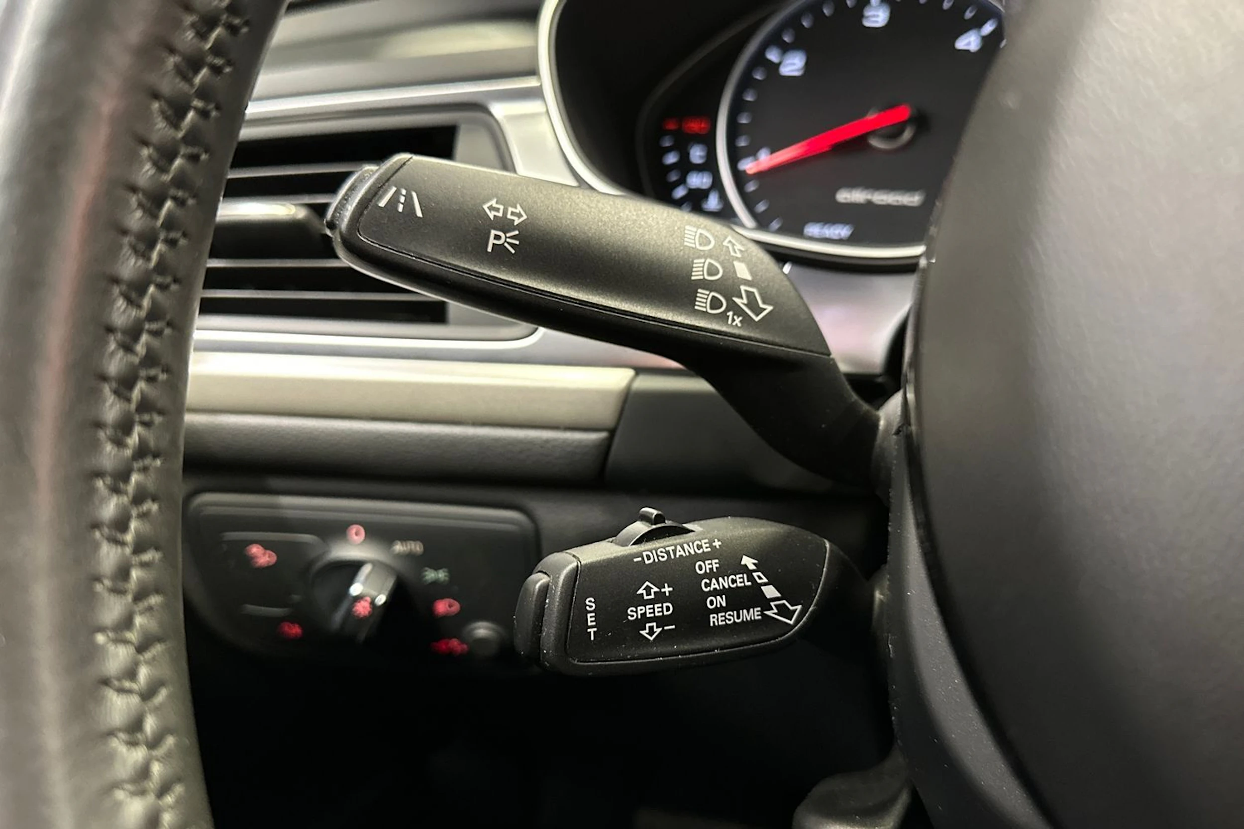 harmaa Audi A6 allroad quattro 2016 kuva 26.