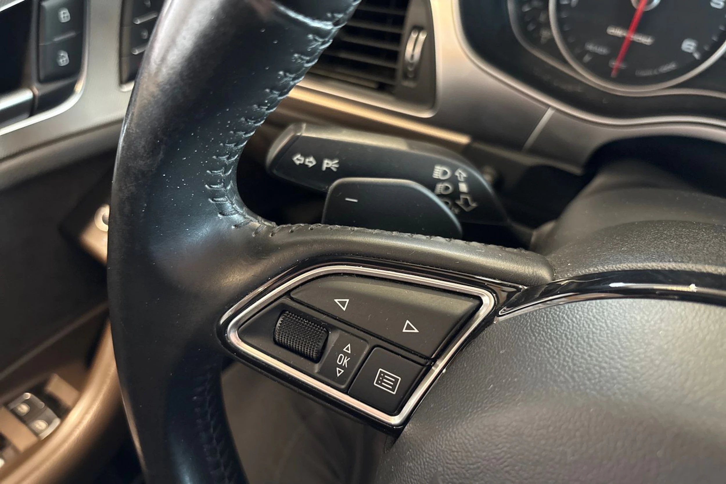 Ruskea (beige) Audi A6 ALLROAD QUATTRO 2016 kuva 30.