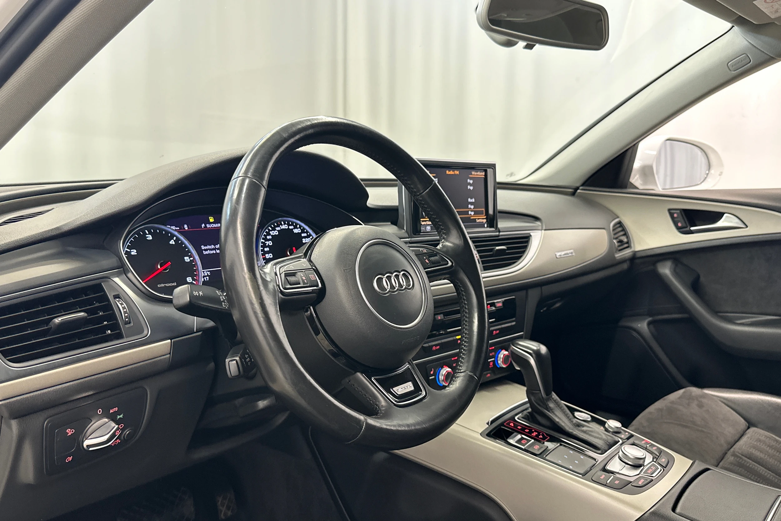 valkoinen Audi A6 allroad quattro 2016 kuva 10.