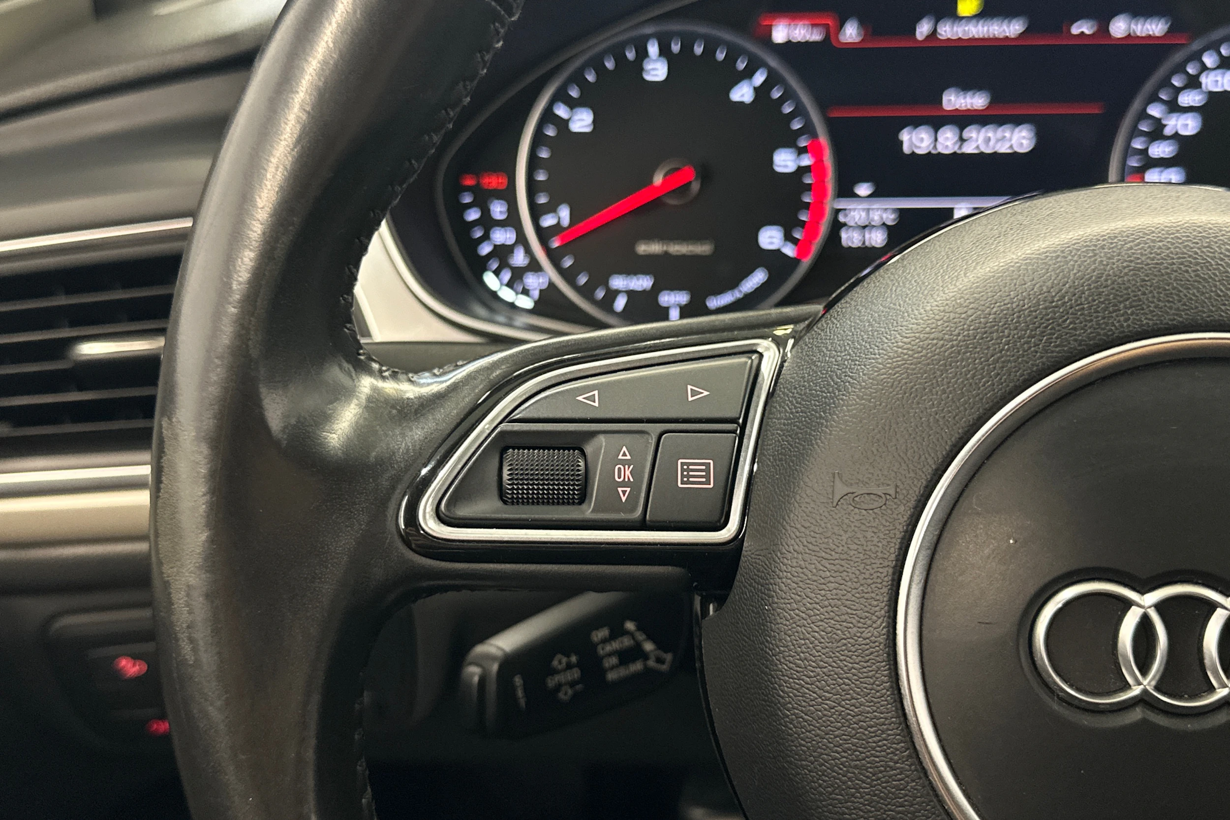valkoinen Audi A6 allroad quattro 2016 kuva 13.