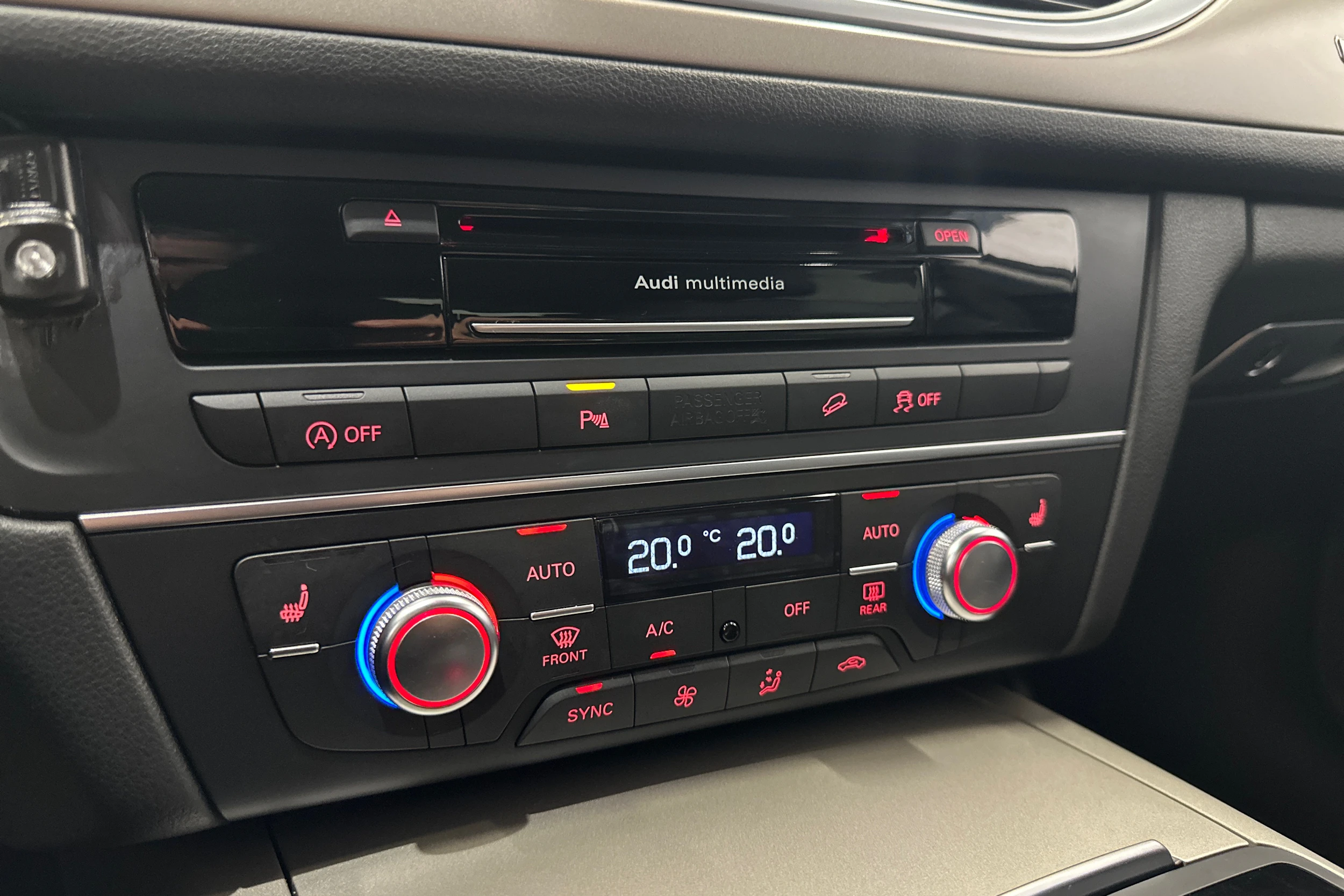 valkoinen Audi A6 allroad quattro 2016 kuva 16.