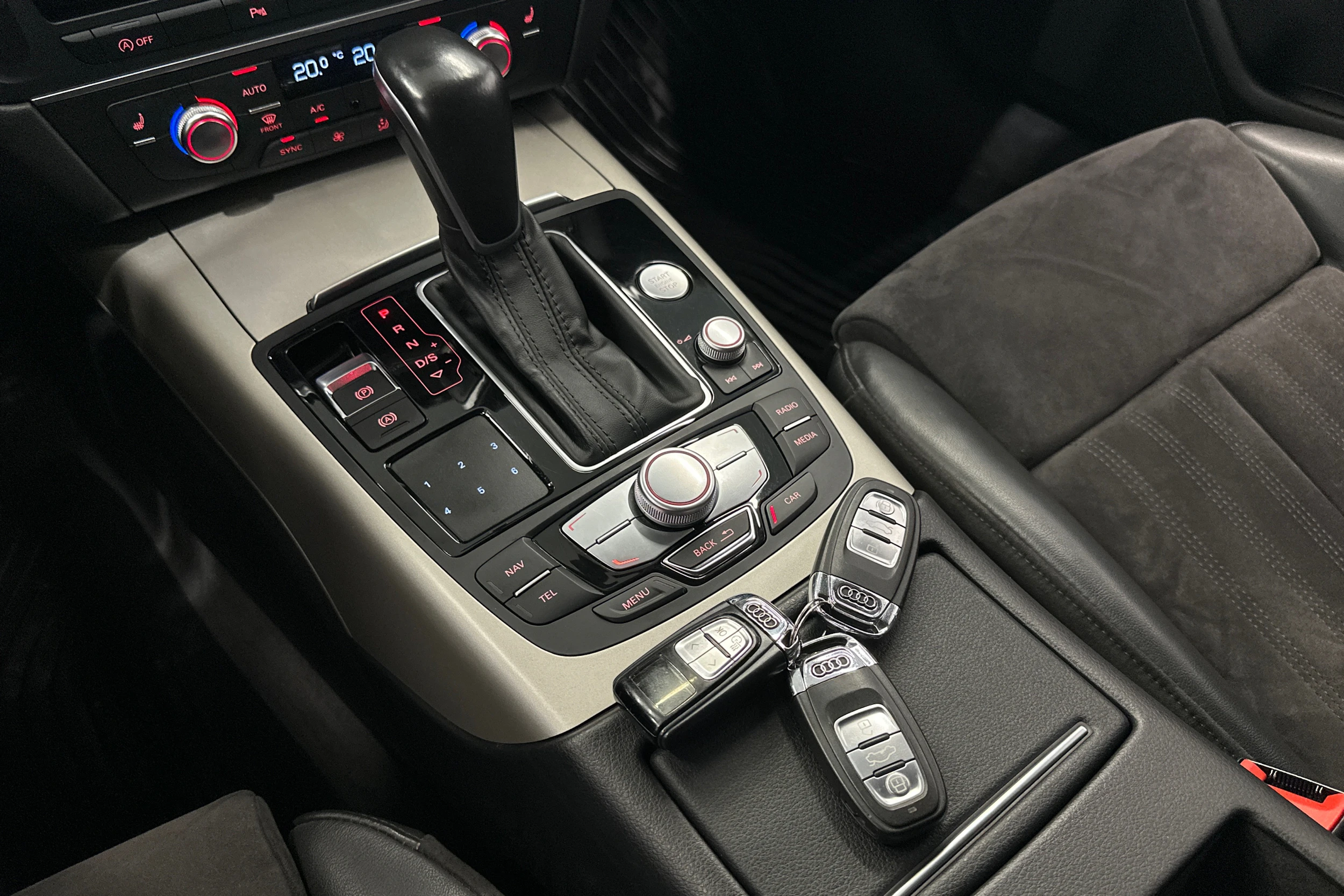valkoinen Audi A6 allroad quattro 2016 kuva 17.