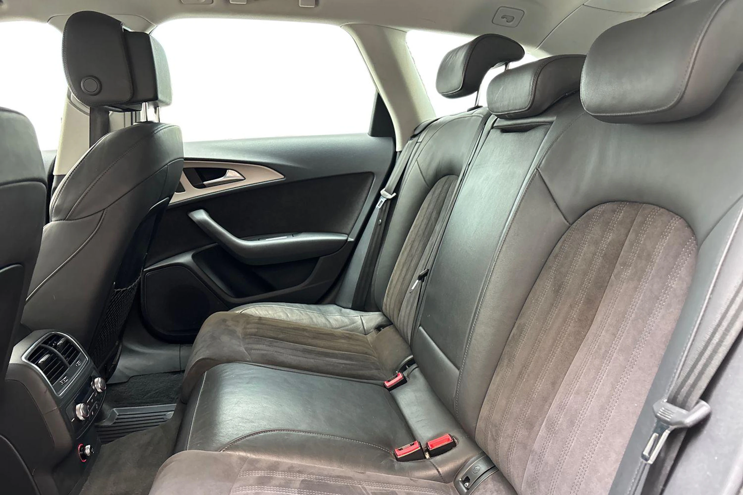 ruskea (beige) Audi A6 allroad quattro 2017 kuva 11.