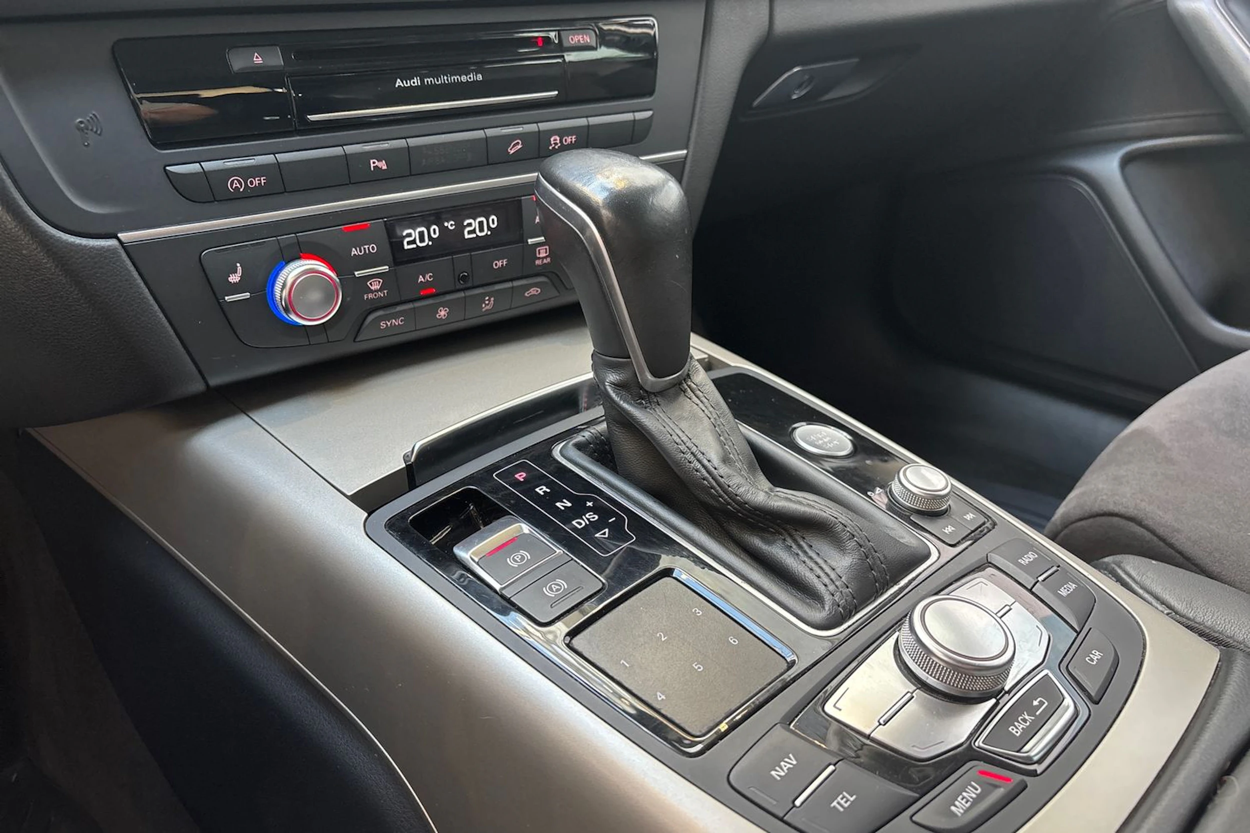 ruskea (beige) Audi A6 allroad quattro 2017 kuva 25.