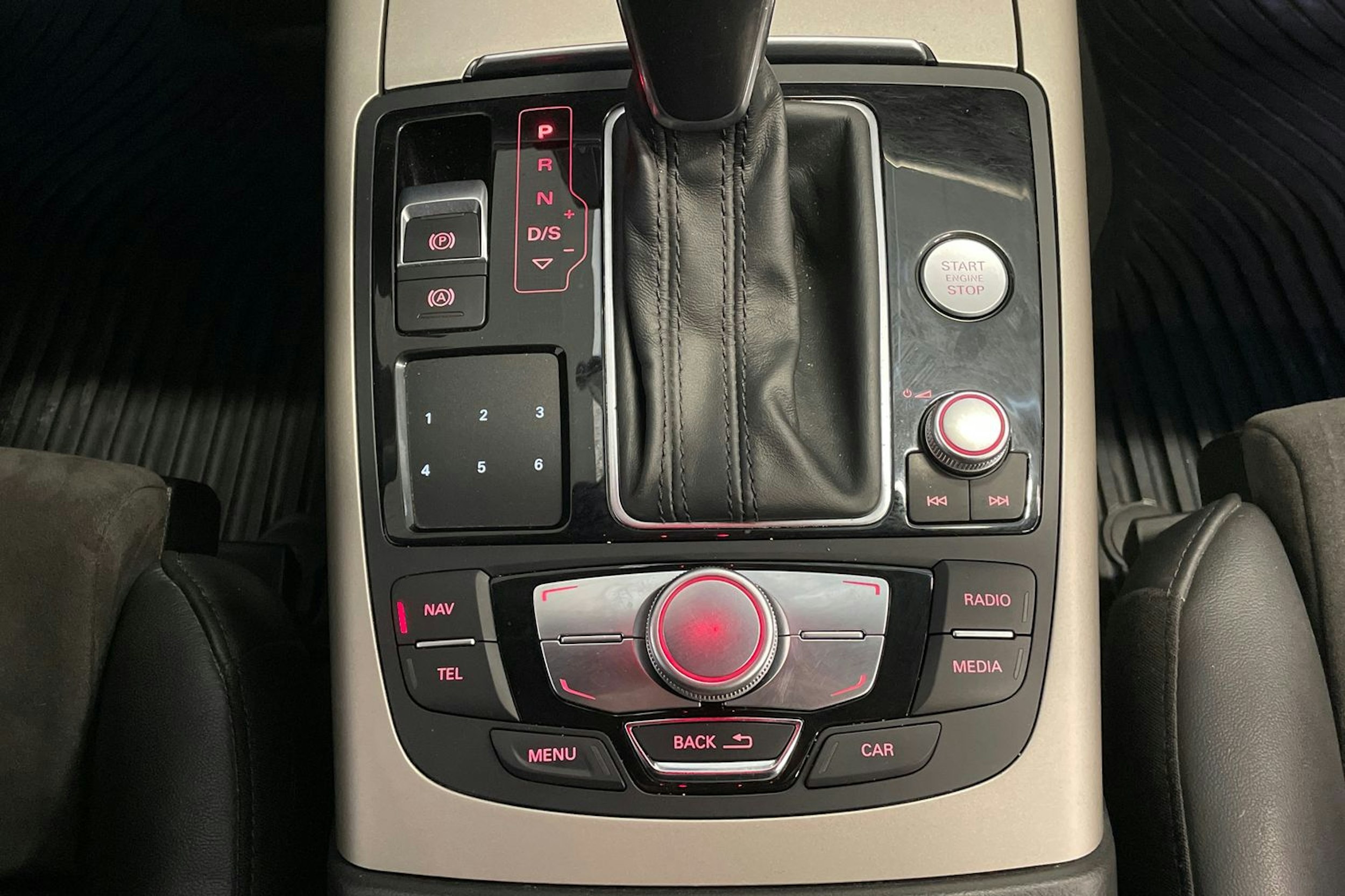musta Audi A6 allroad quattro 2017 kuva 17.