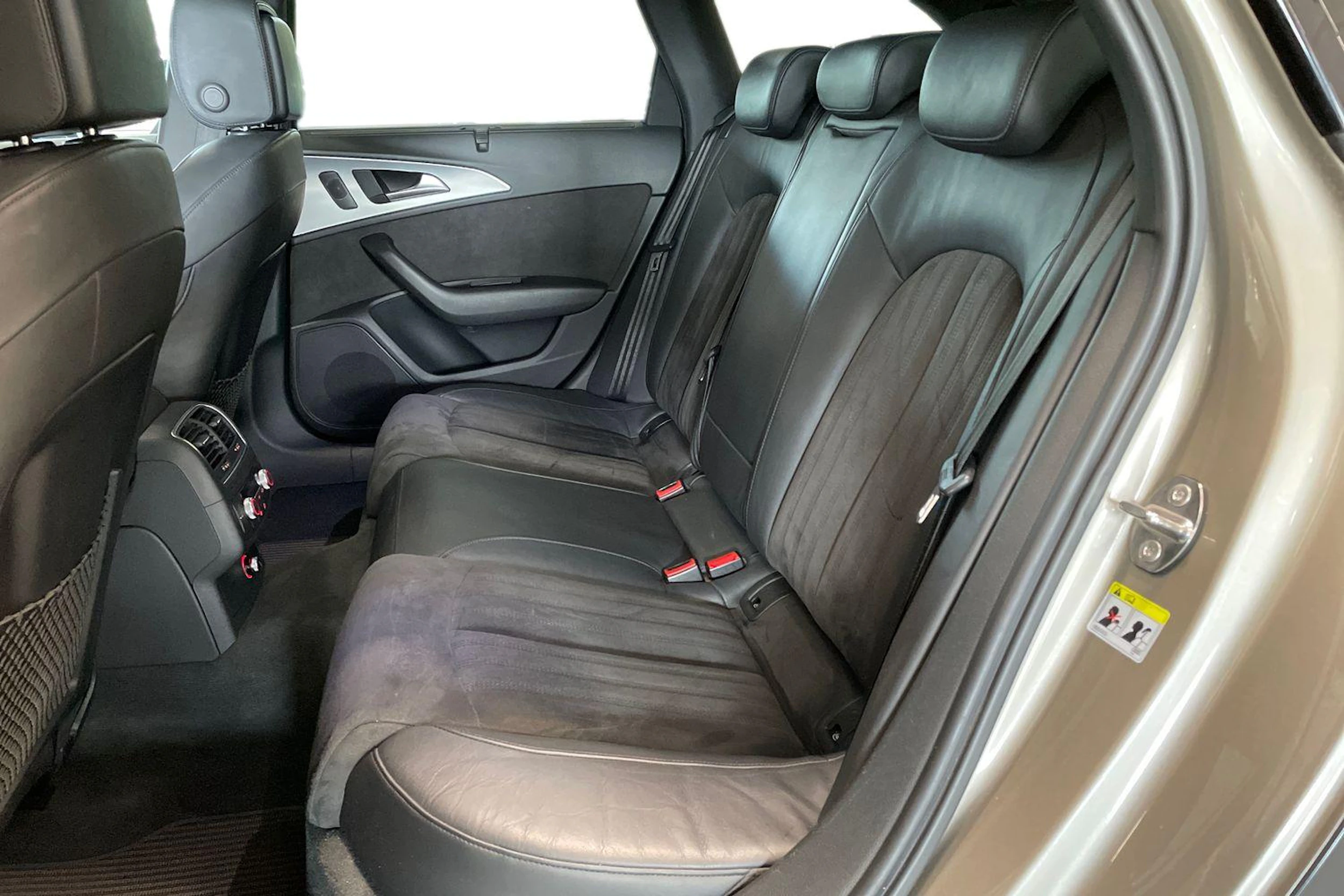 ruskea (beige) Audi A6 allroad quattro 2017 kuva 8.