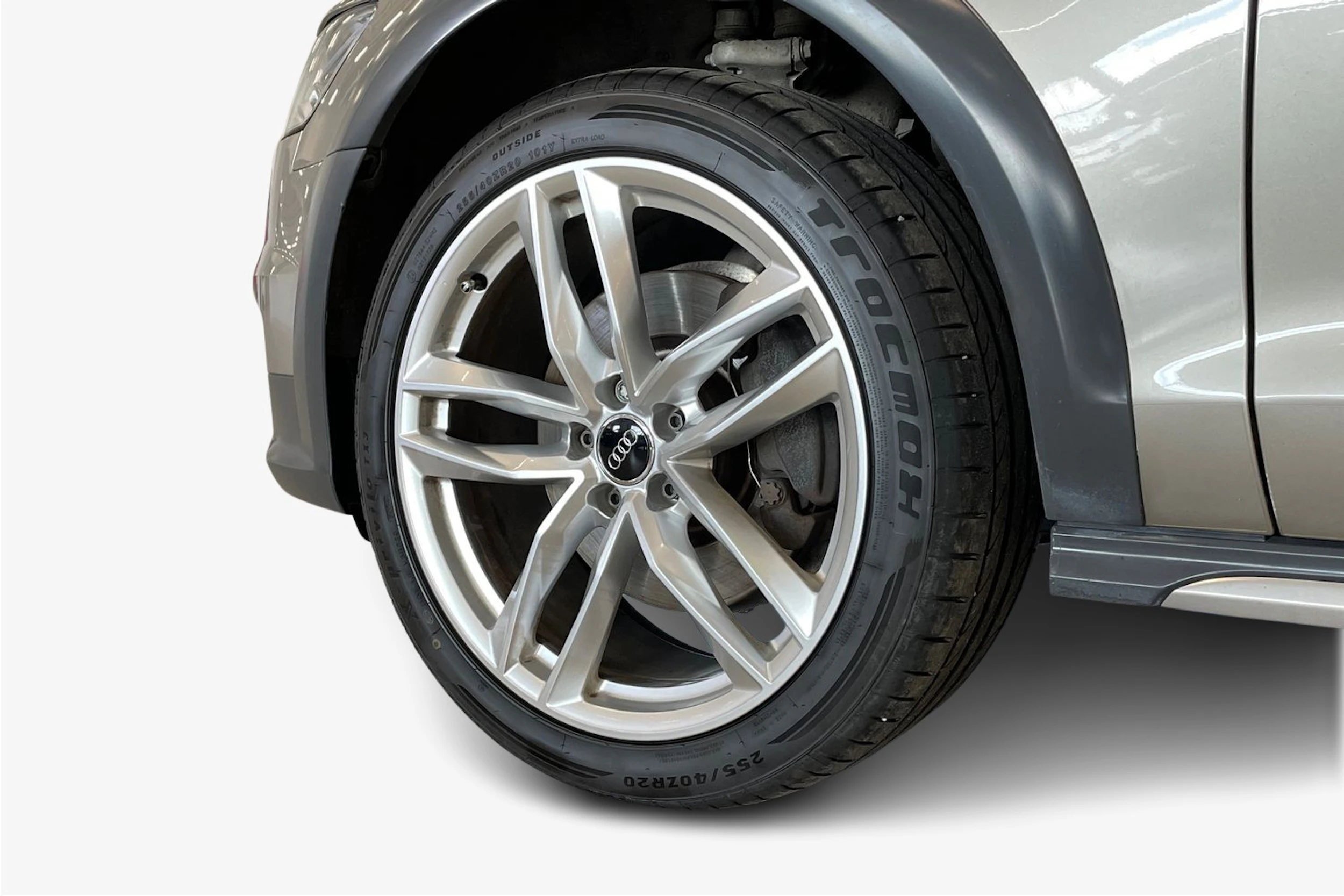 ruskea (beige) Audi A6 allroad quattro 2017 kuva 9.