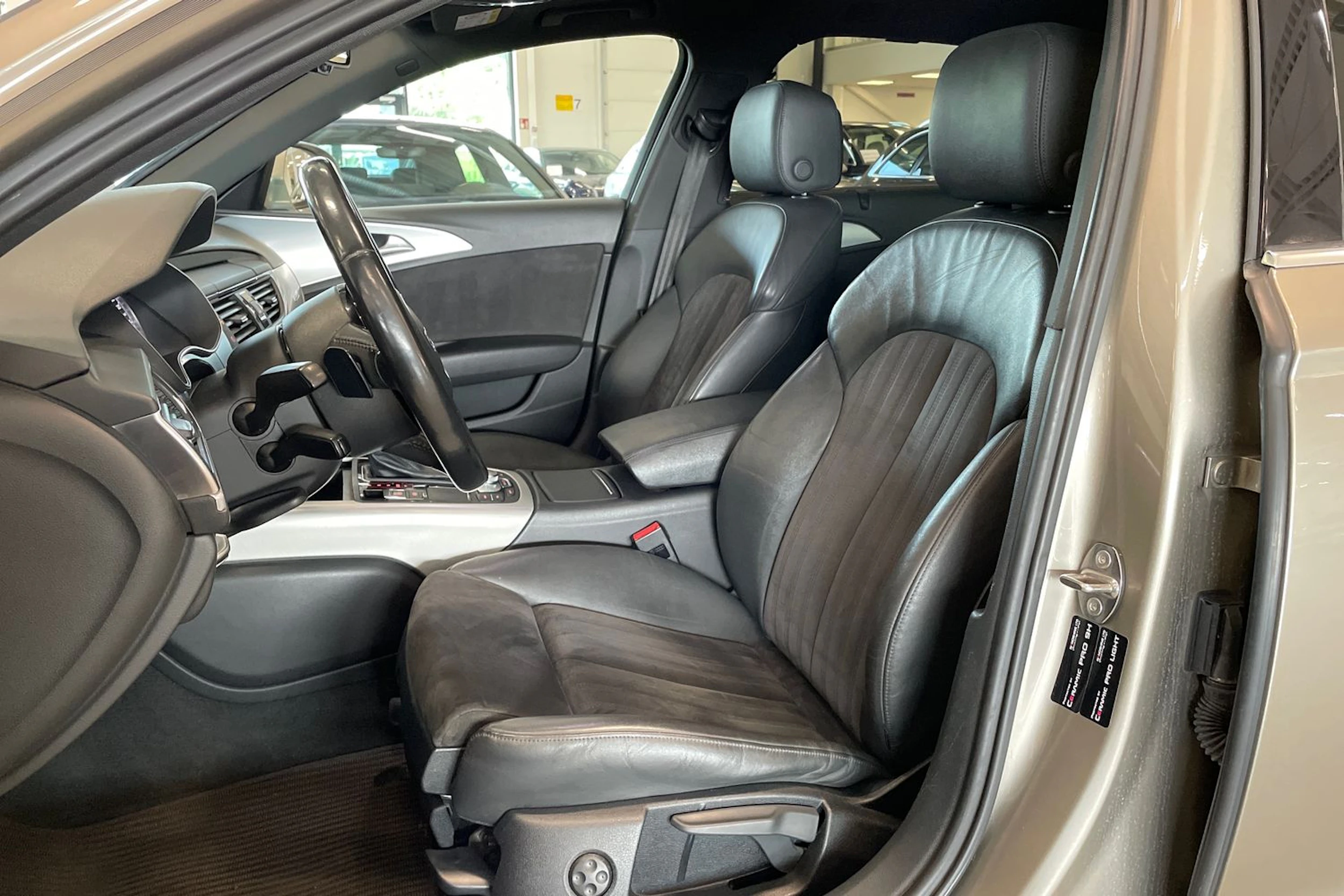 ruskea (beige) Audi A6 allroad quattro 2017 kuva 11.