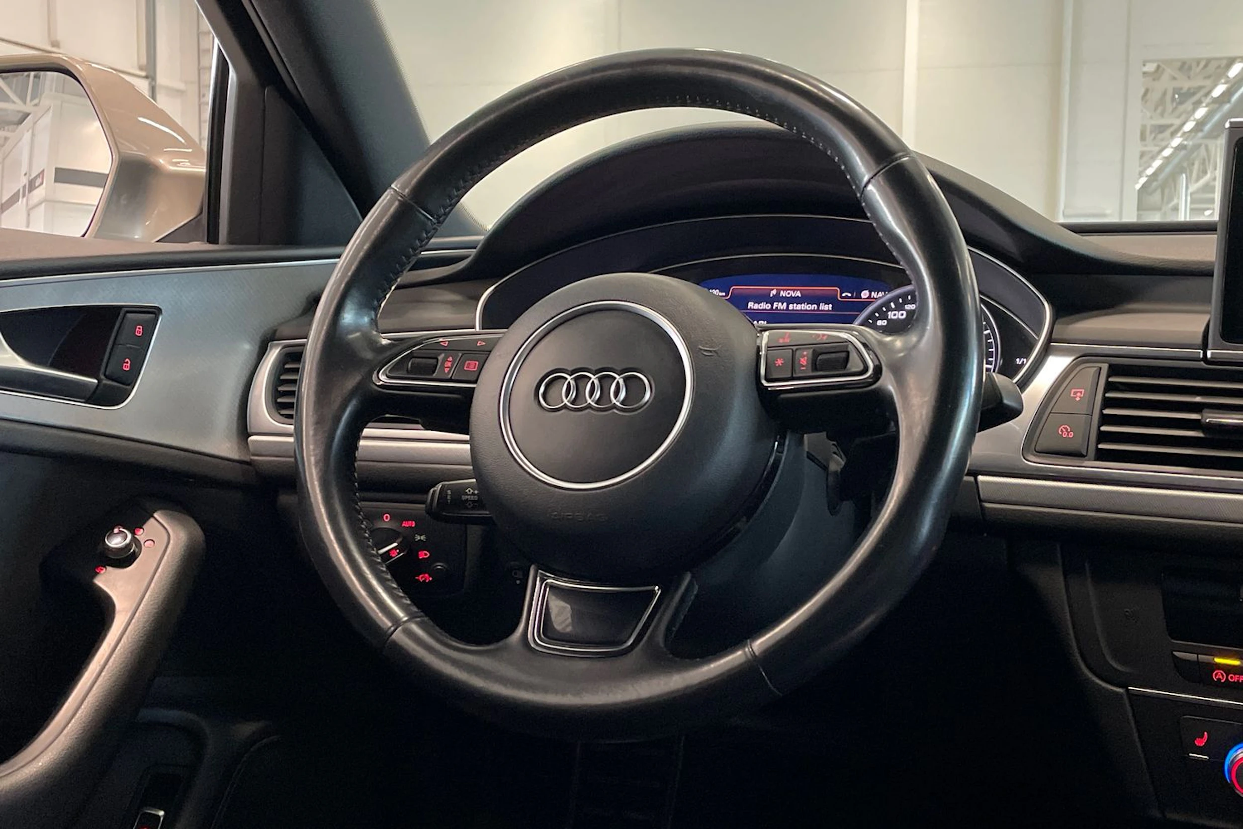 ruskea (beige) Audi A6 allroad quattro 2017 kuva 12.