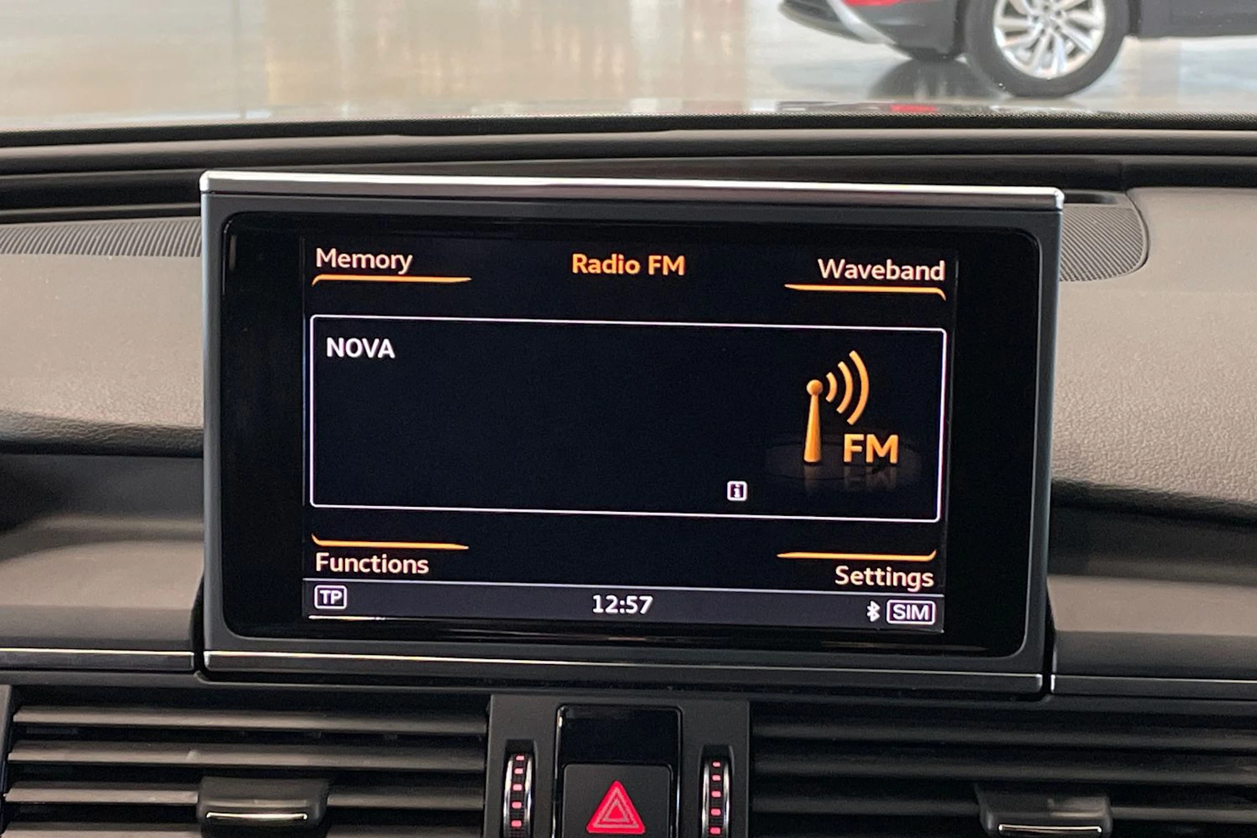 ruskea (beige) Audi A6 allroad quattro 2017 kuva 17.