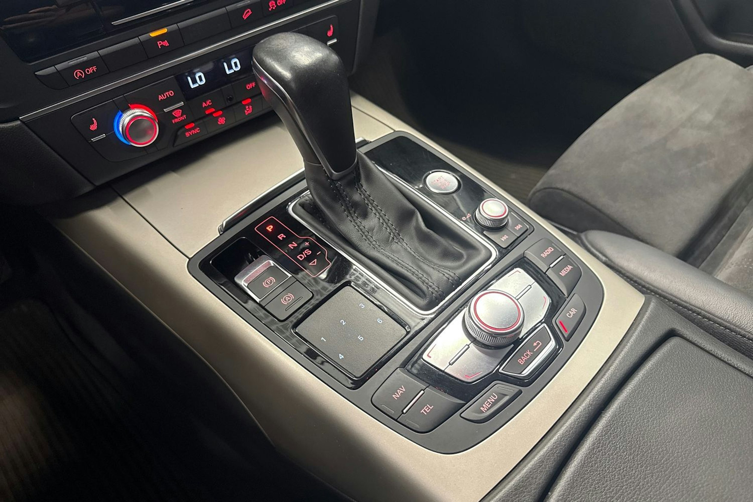 valkoinen Audi A6 allroad quattro 2017 kuva 20.