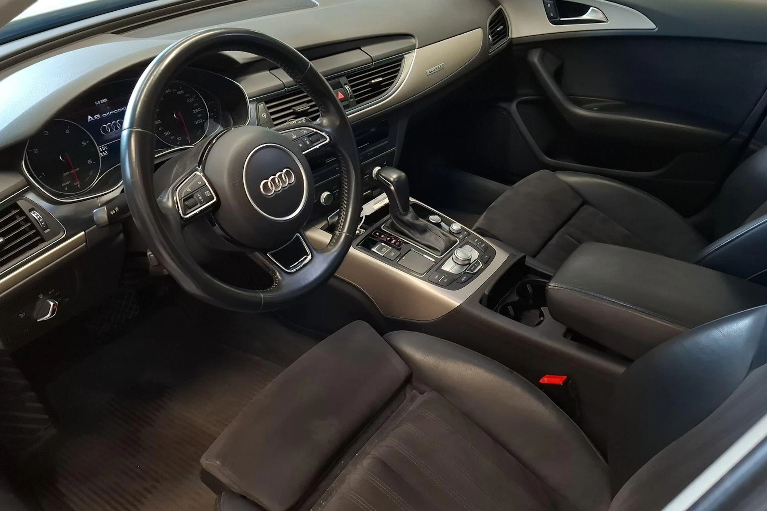 valkoinen Audi A6 allroad quattro 2018 kuva 3.
