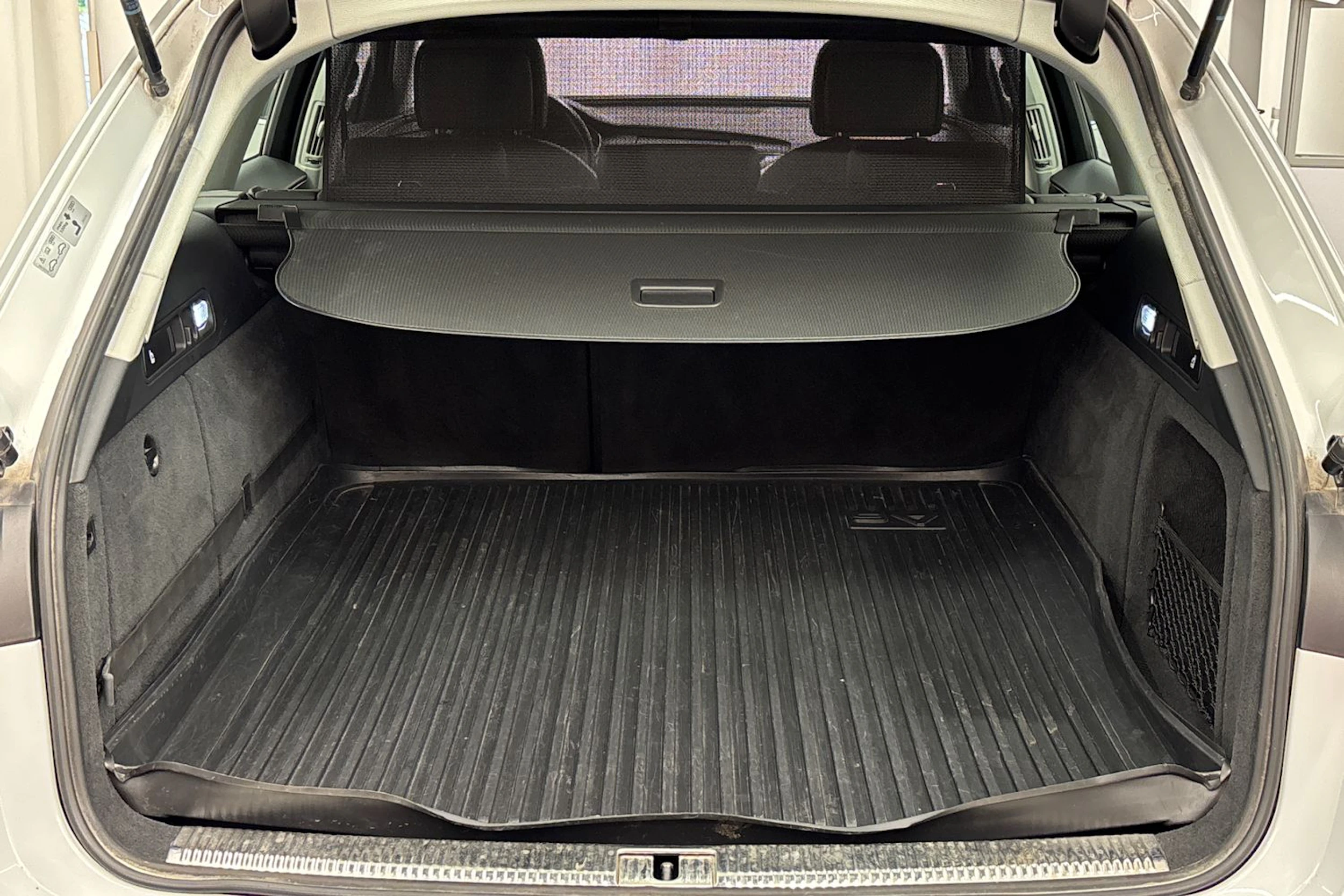 valkoinen Audi A6 allroad quattro 2018 kuva 22.