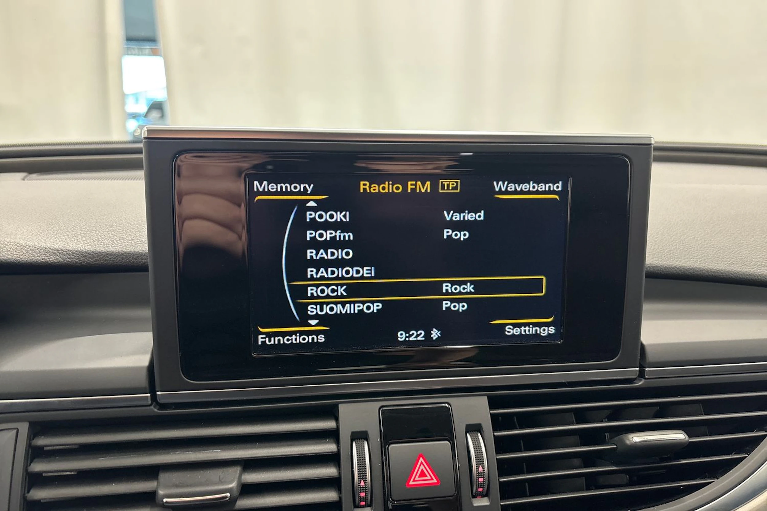 valkoinen Audi A6 allroad quattro 2018 kuva 14.