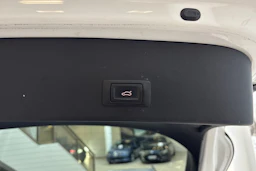Valkoinen Audi A6 ALLROAD QUATTRO 2019 kuva 13.