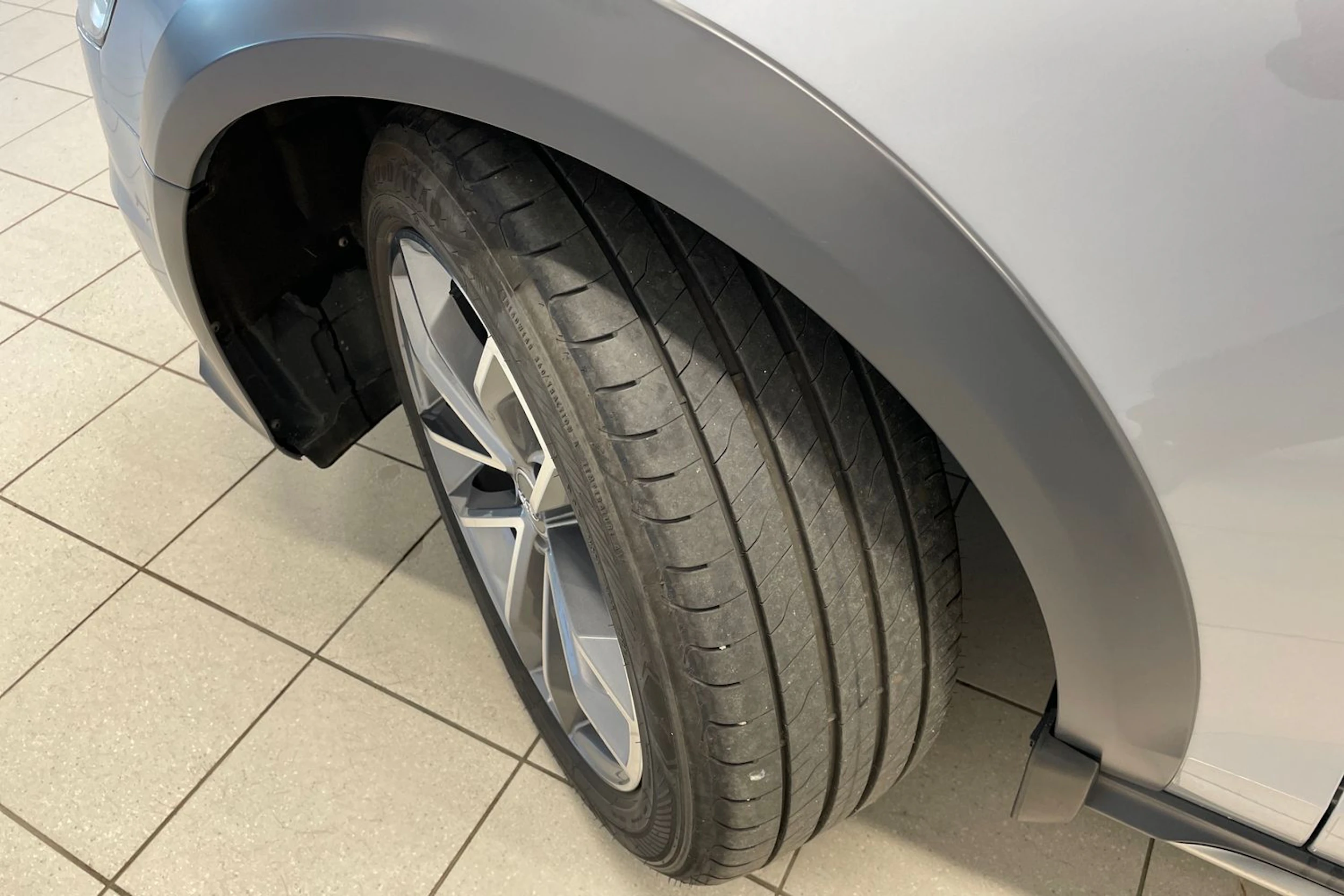 Harmaa Audi A6 ALLROAD QUATTRO 2019 kuva 10.