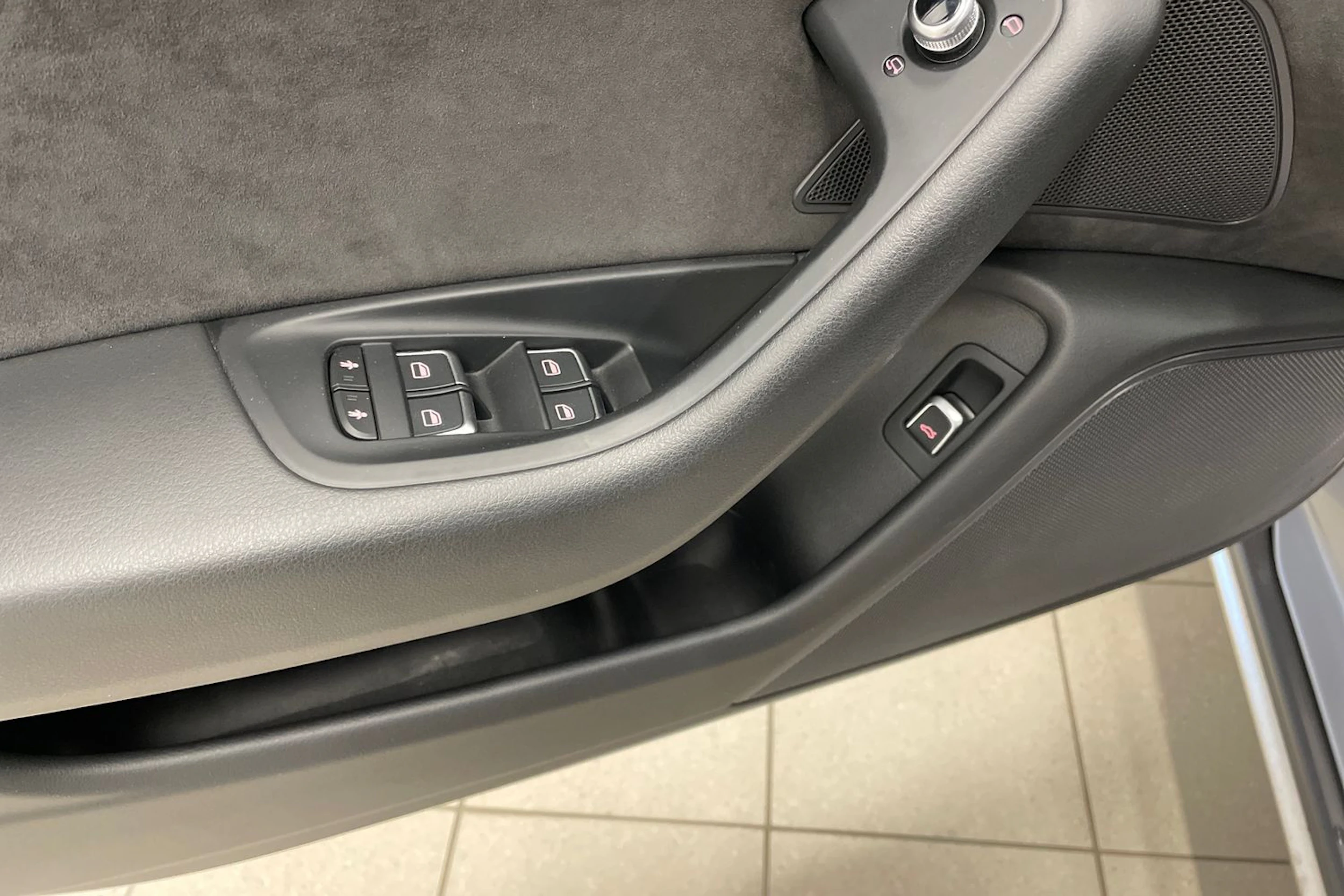 Harmaa Audi A6 ALLROAD QUATTRO 2019 kuva 16.