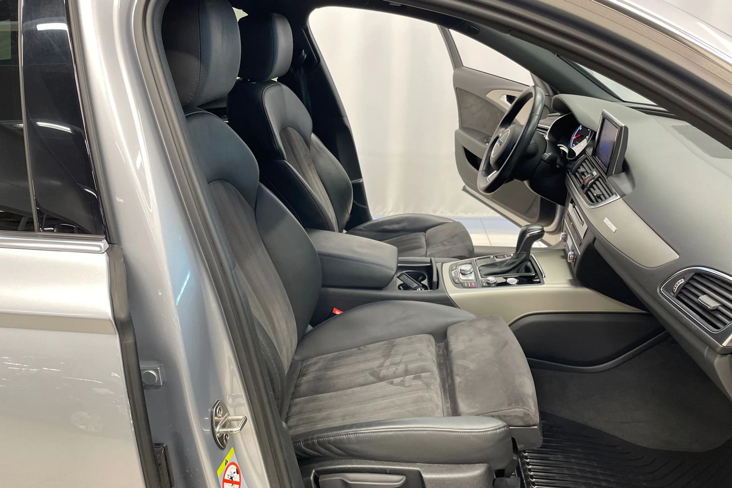 Harmaa Audi A6 ALLROAD QUATTRO 2019 kuva 21.