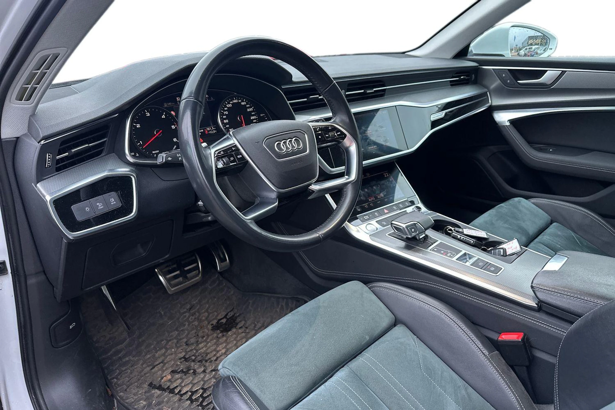 Valkoinen Audi A6 ALLROAD QUATTRO 2020 kuva 3.