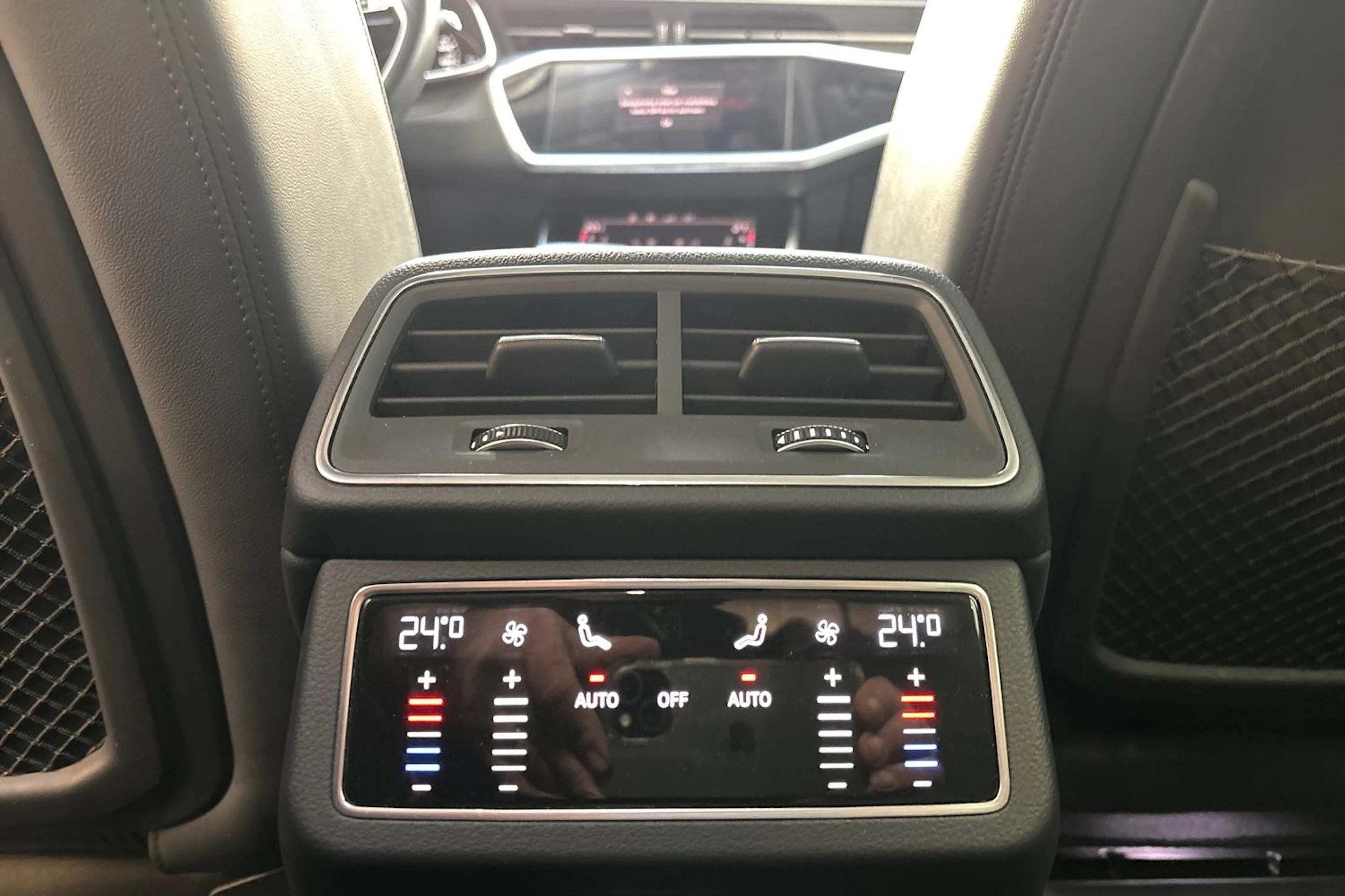 ruskea (beige) Audi A6 allroad quattro 2020 kuva 19.