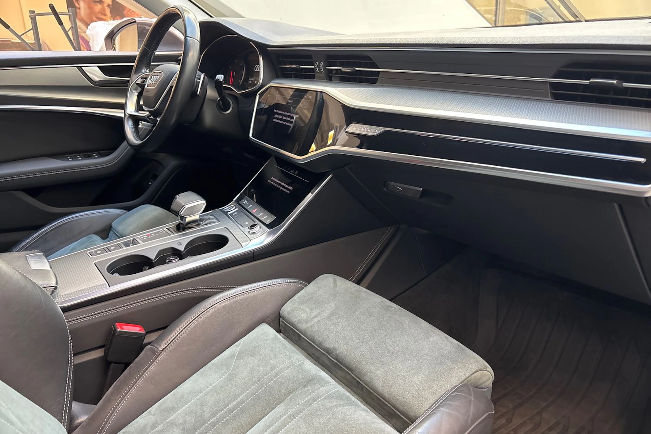 ruskea (beige) Audi A6 allroad quattro 2020 kuva 30.