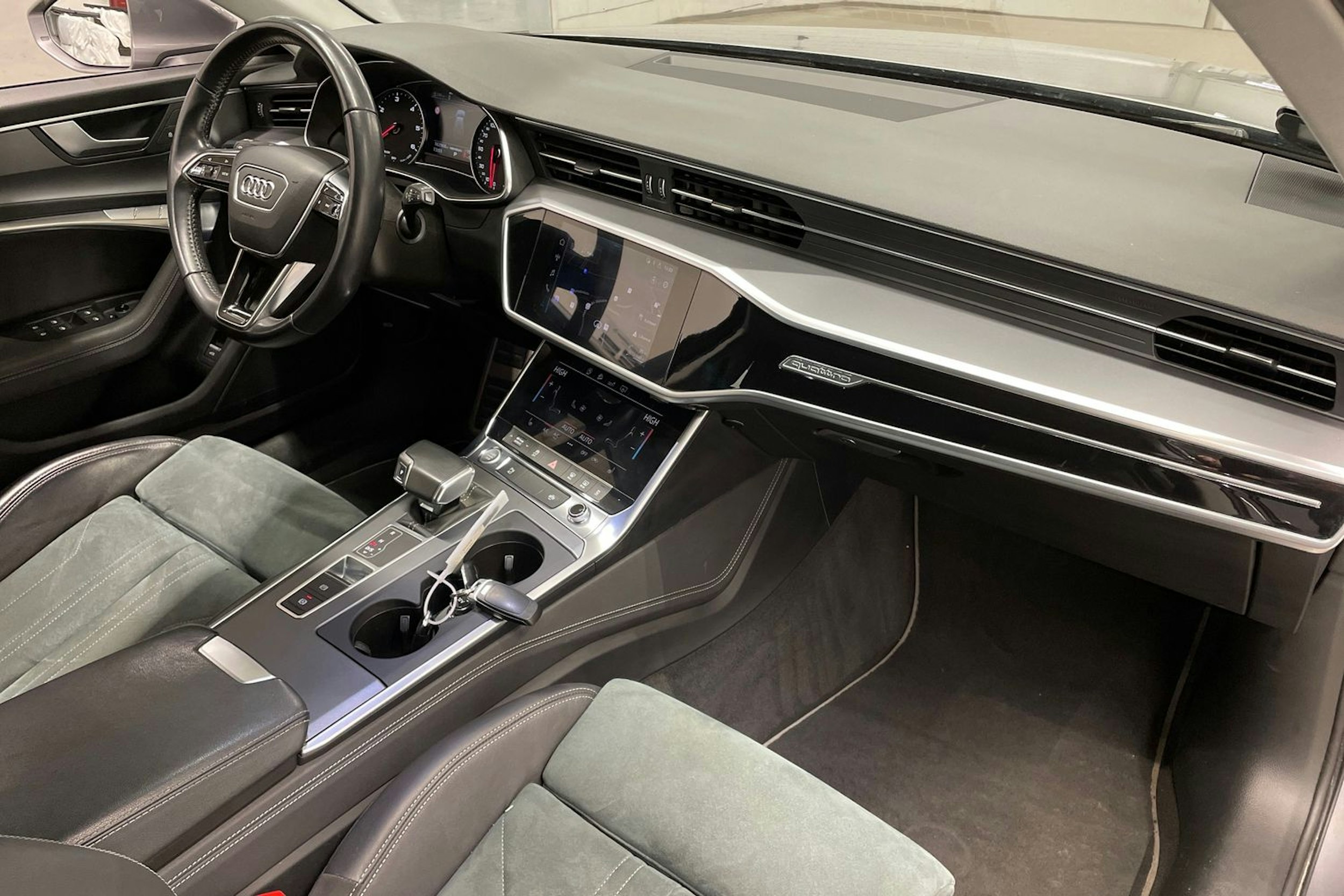 Harmaa Audi A6 ALLROAD QUATTRO 2020 kuva 32.
