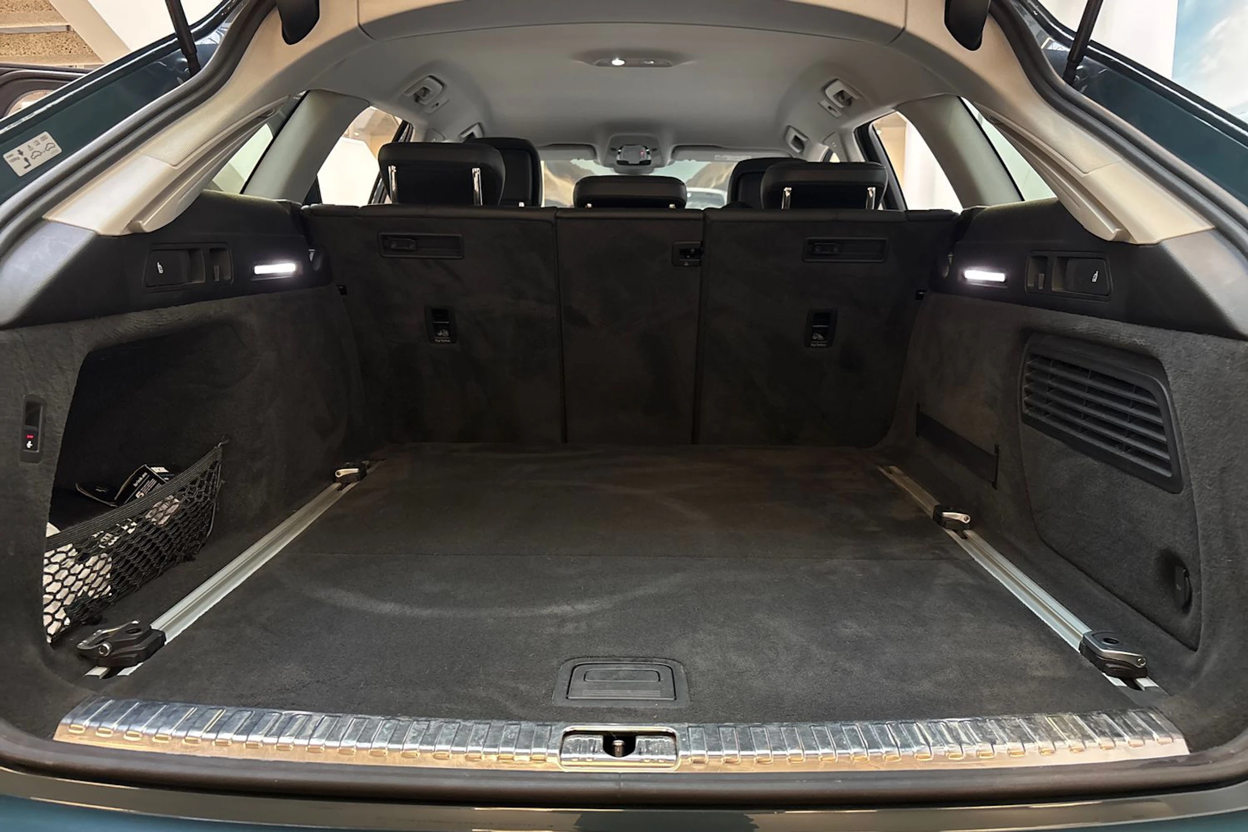 harmaa Audi A6 allroad quattro 2020 kuva 12.