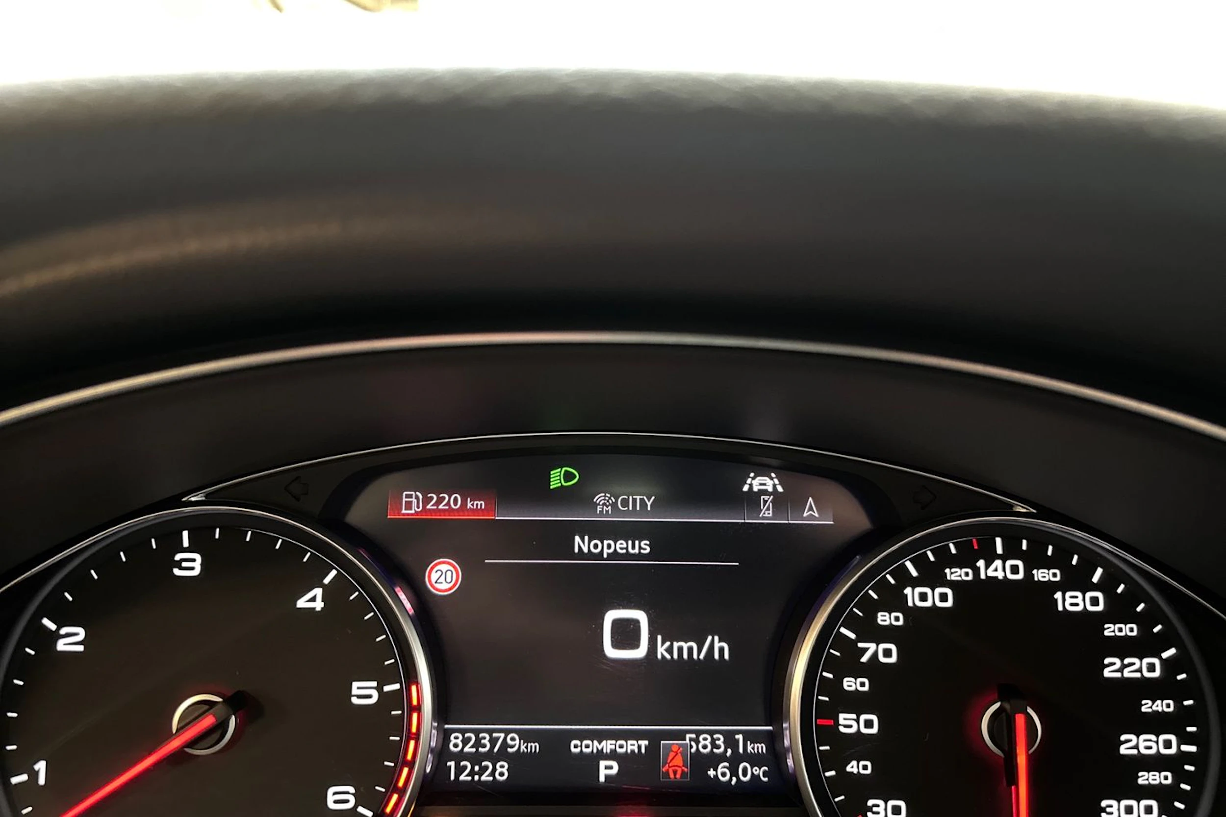 harmaa Audi A6 allroad quattro 2020 kuva 19.