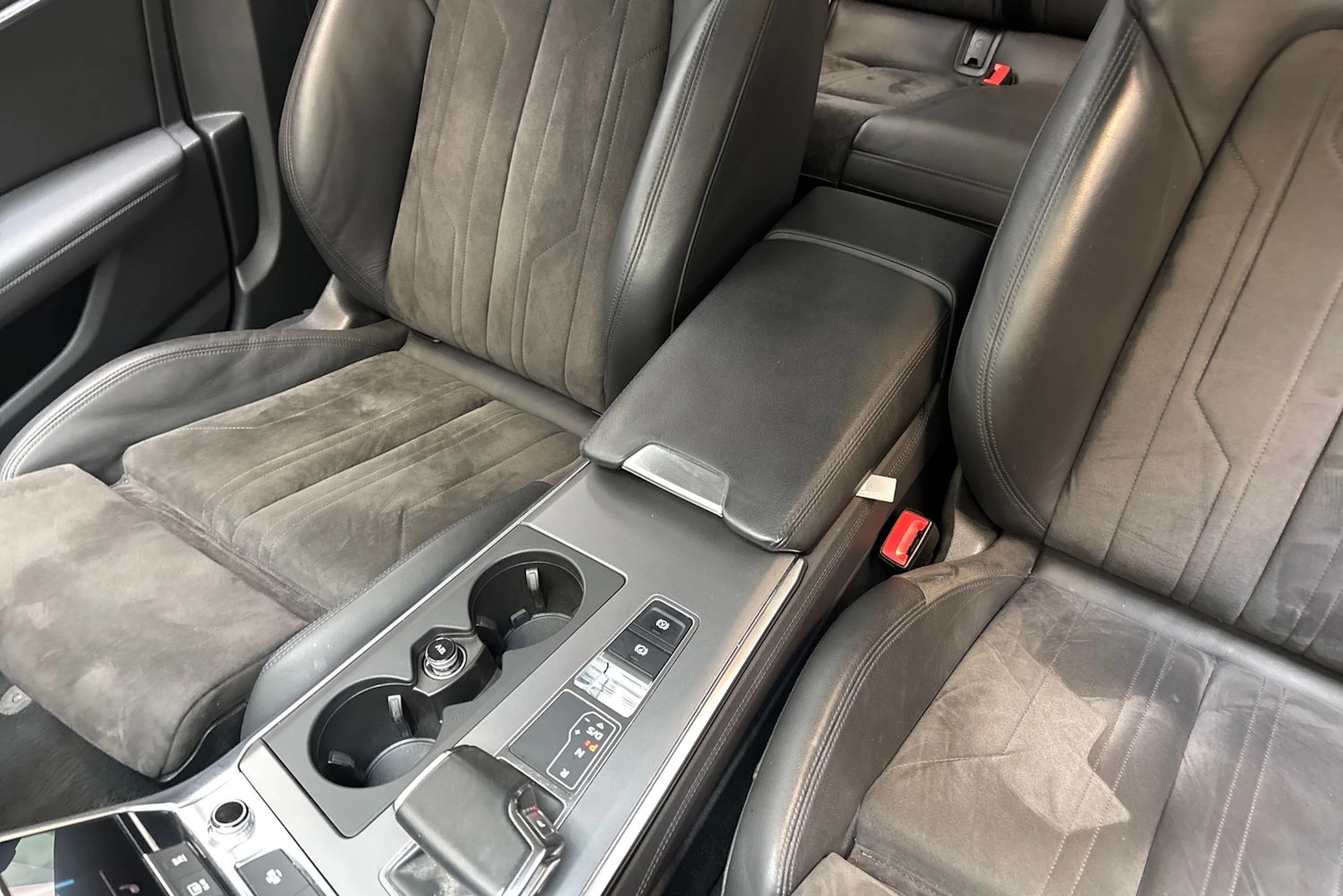 harmaa Audi A6 allroad quattro 2020 kuva 23.