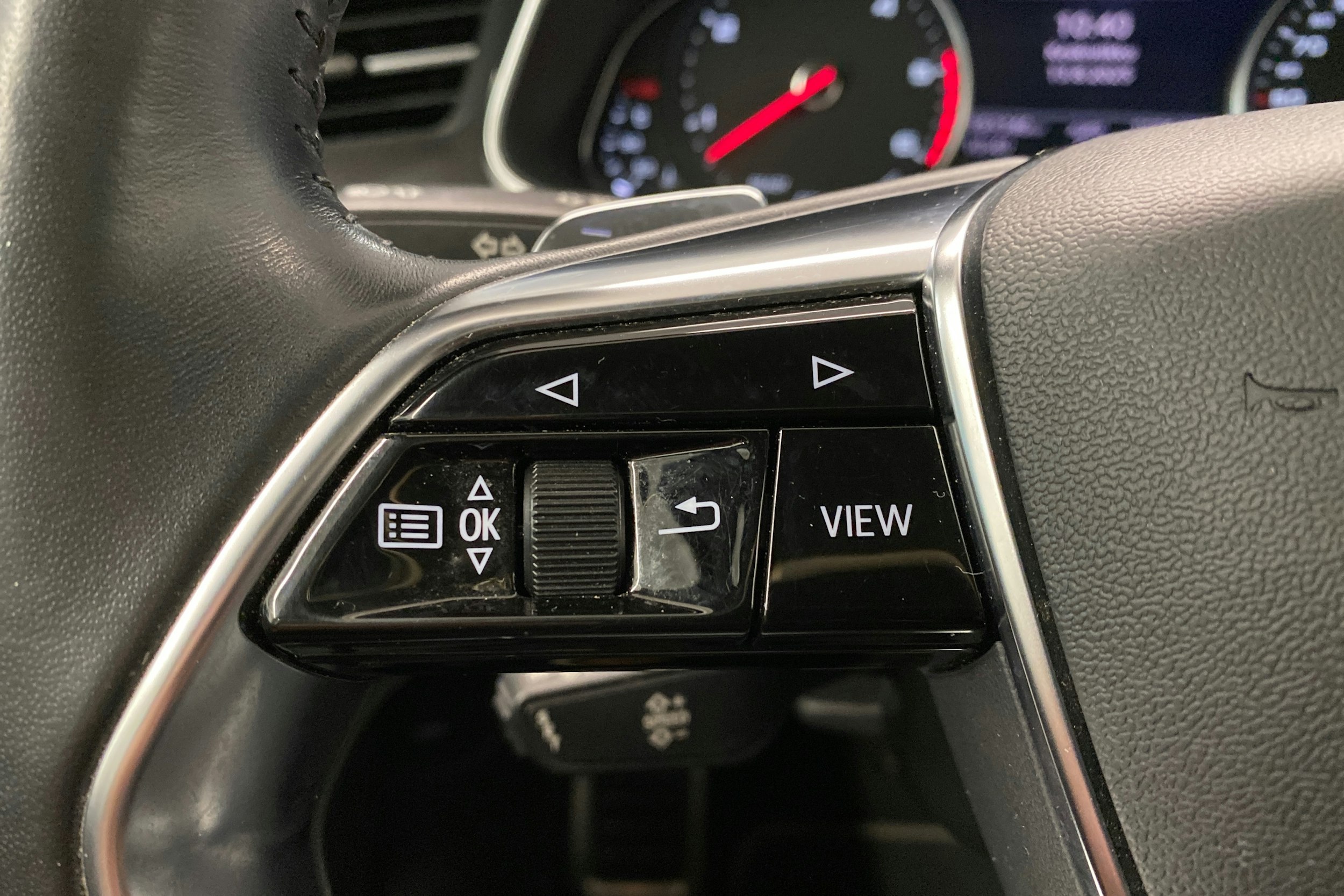 harmaa Audi A6 allroad quattro 2020 kuva 14.