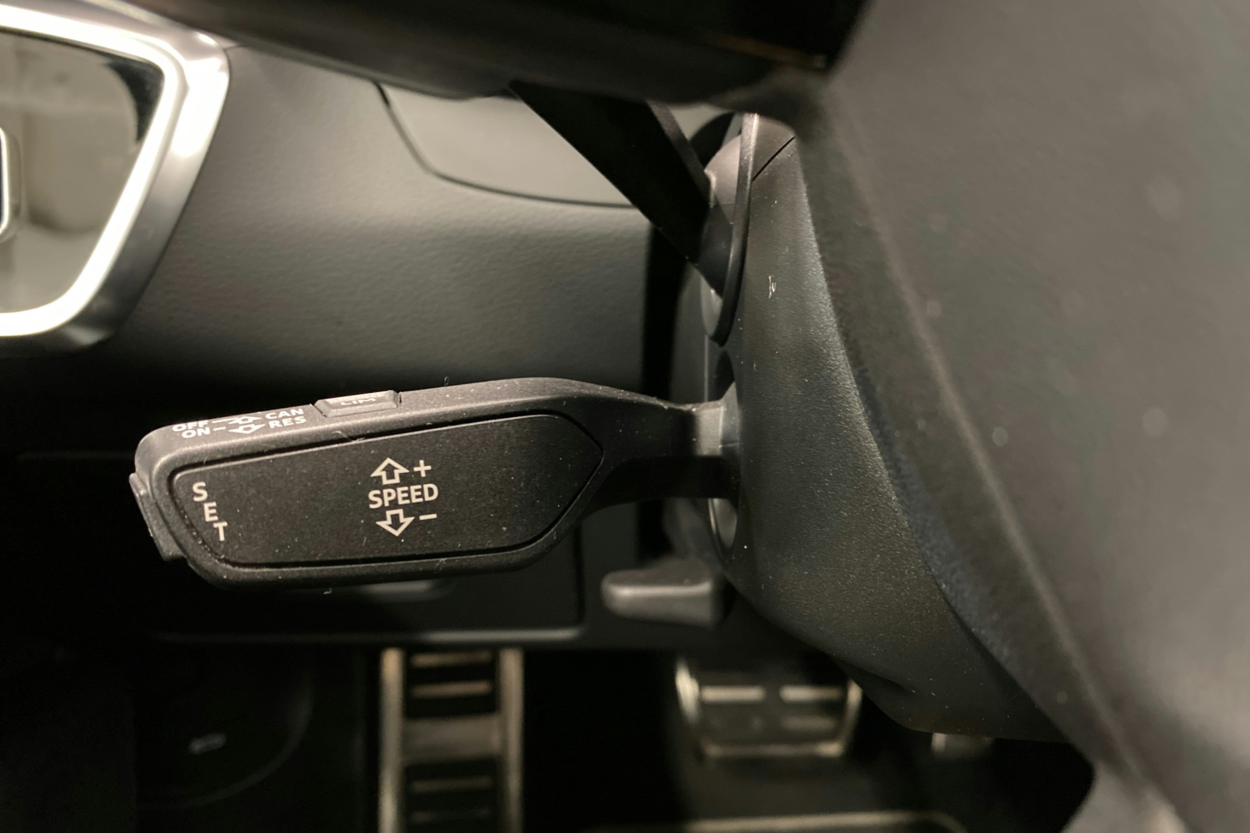 harmaa Audi A6 allroad quattro 2020 kuva 16.