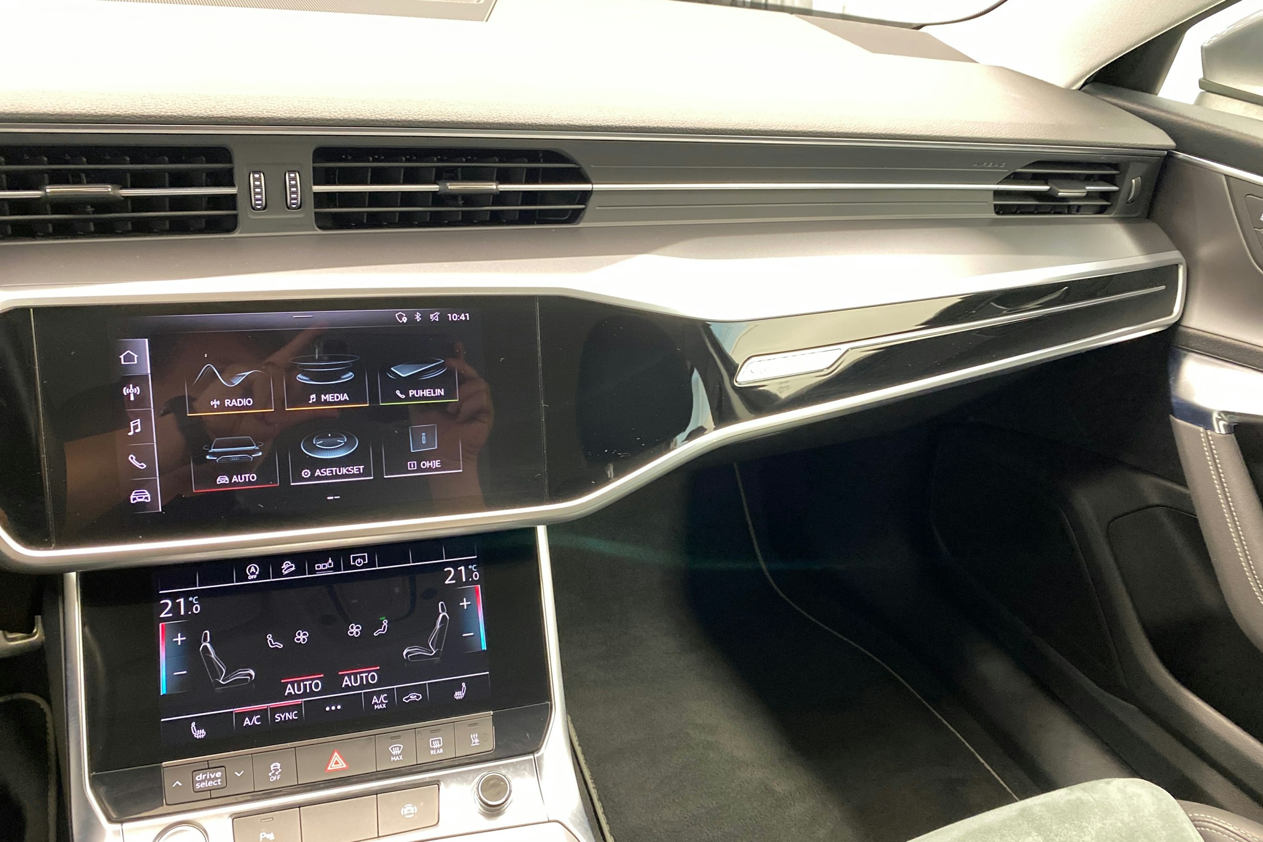 harmaa Audi A6 allroad quattro 2020 kuva 19.