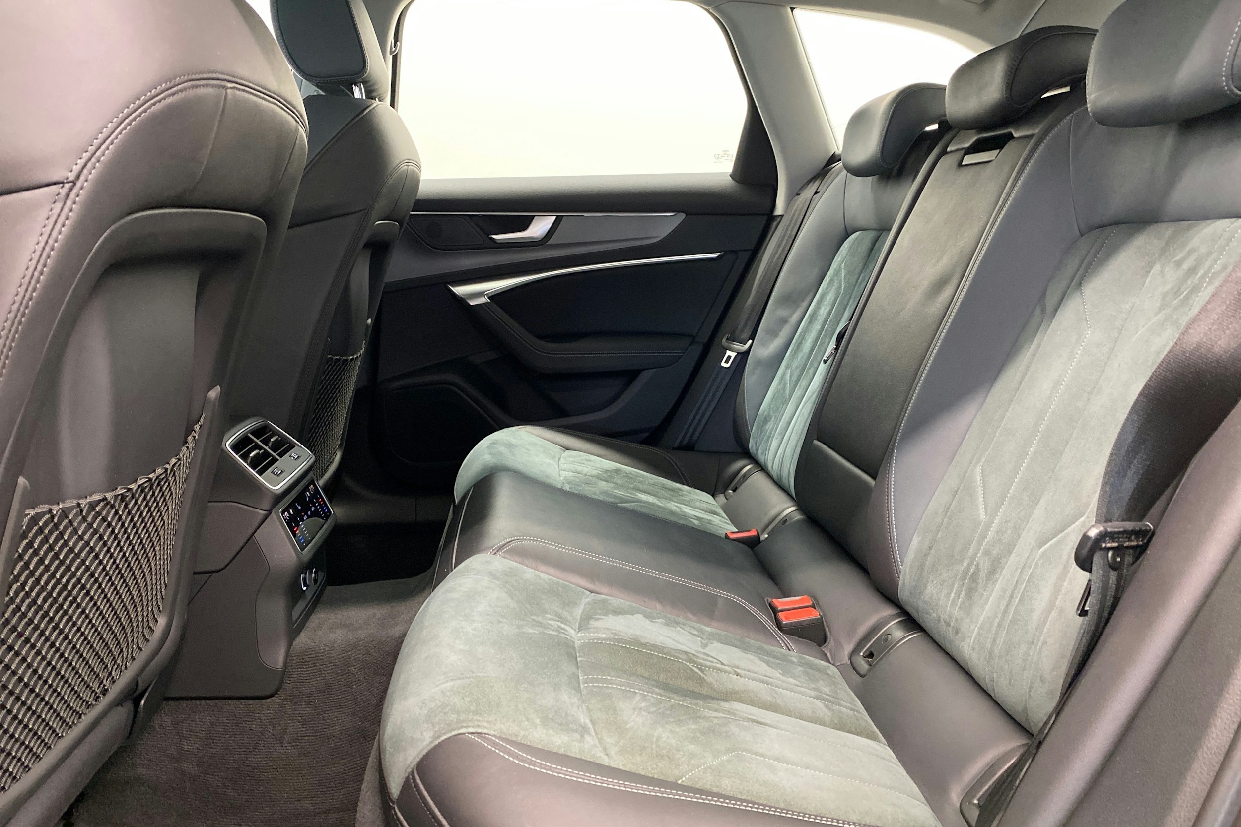 harmaa Audi A6 allroad quattro 2020 kuva 31.