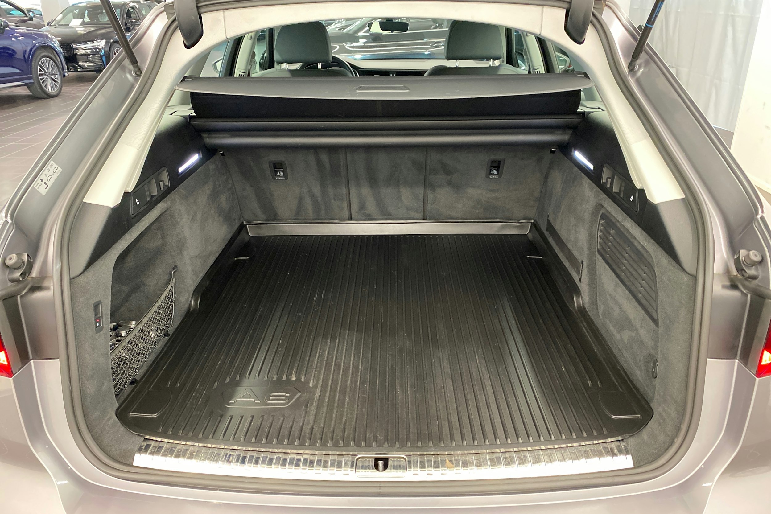 harmaa Audi A6 allroad quattro 2020 kuva 33.