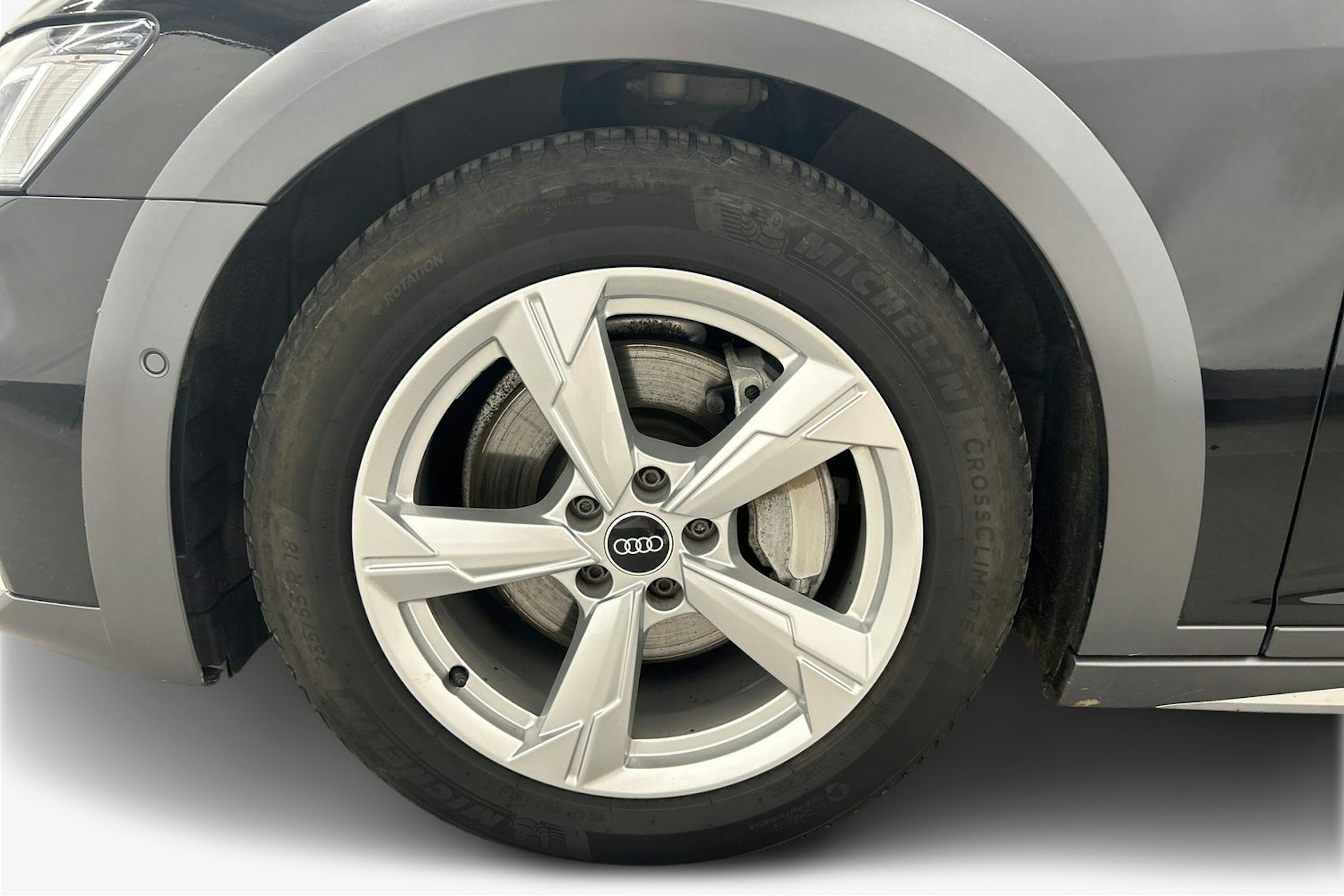 musta Audi A6 allroad quattro 2021 kuva 11.