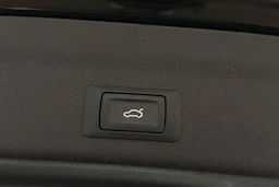 musta Audi A6 allroad quattro 2021 kuva 12.