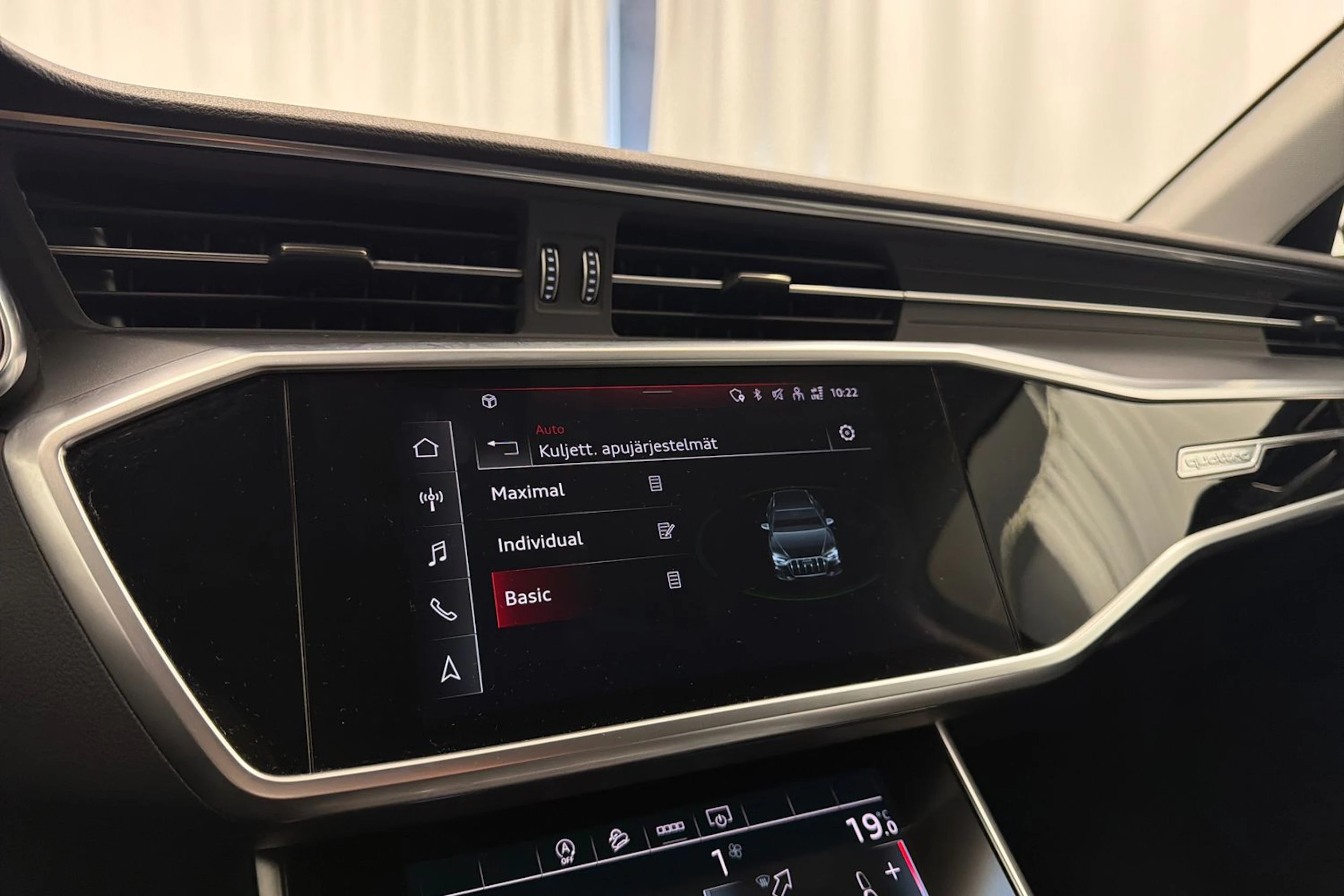 musta Audi A6 allroad quattro 2021 kuva 29.