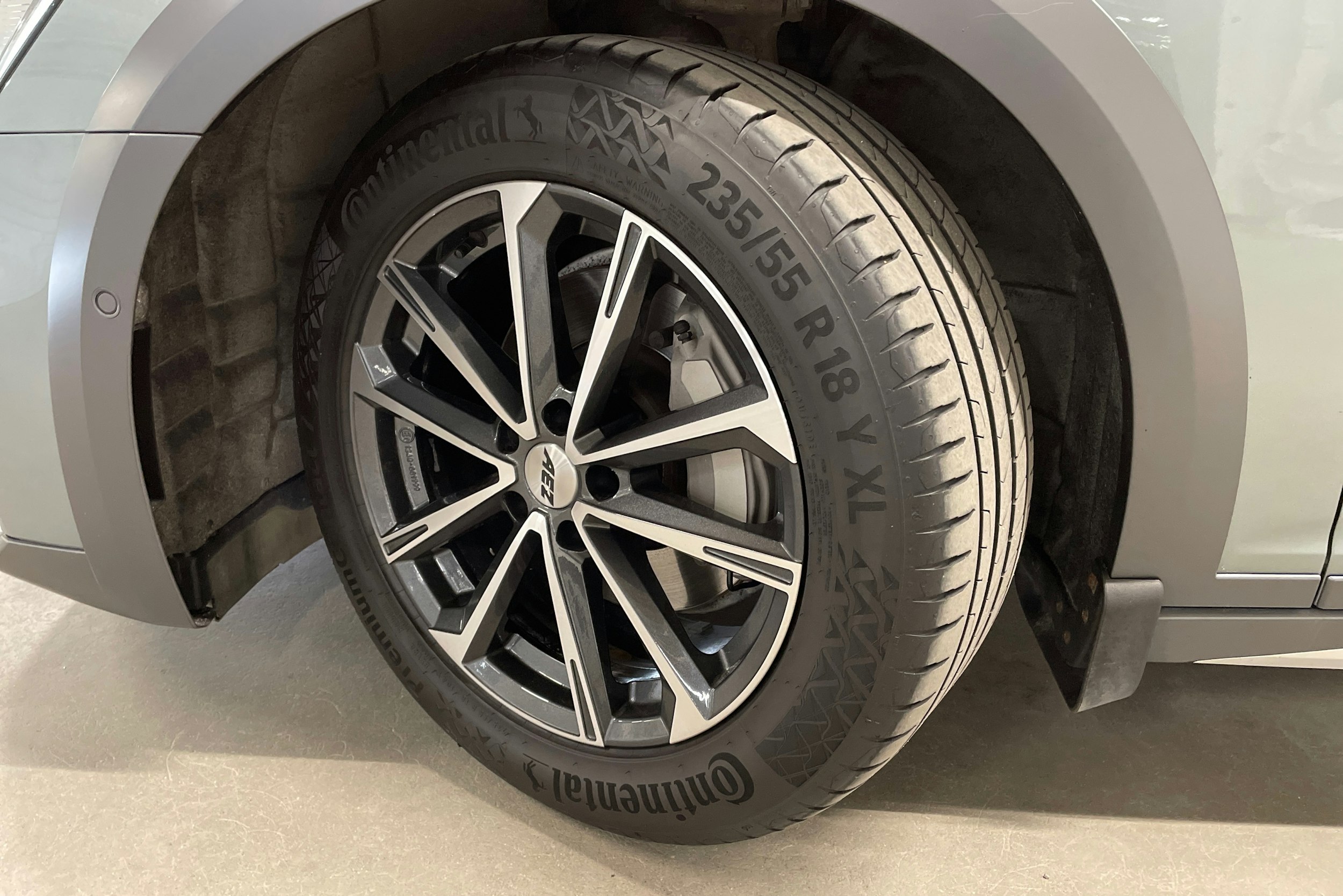 harmaa Audi A6 allroad quattro 2021 kuva 13.