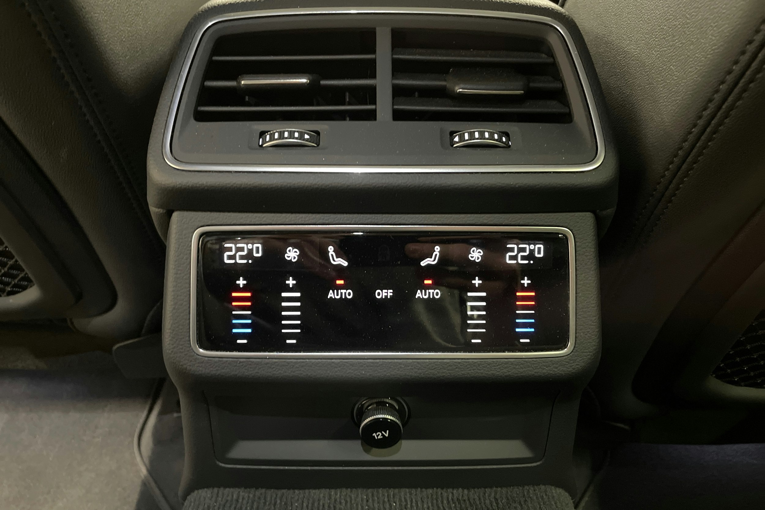 harmaa Audi A6 allroad quattro 2021 kuva 25.