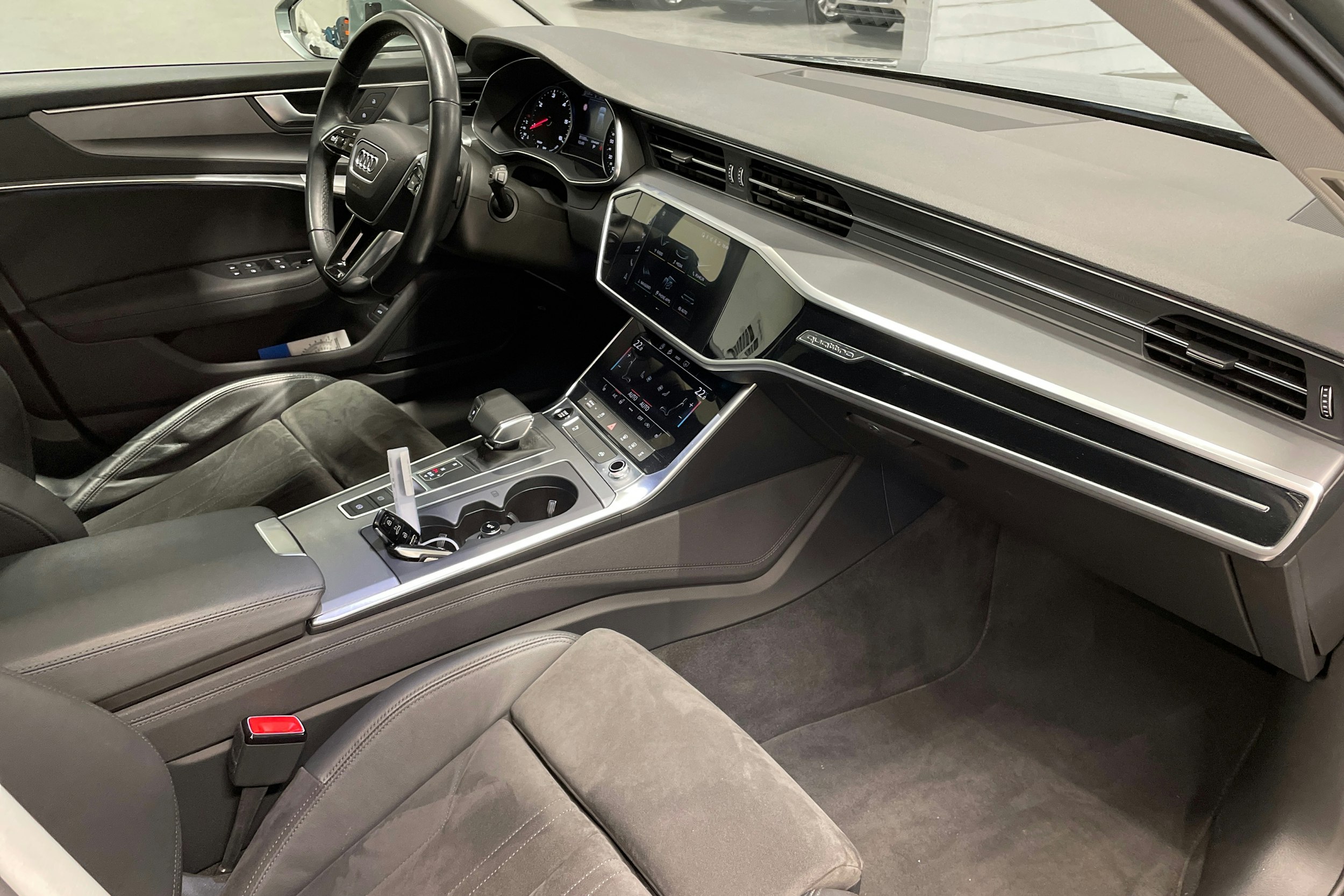 harmaa Audi A6 allroad quattro 2021 kuva 34.