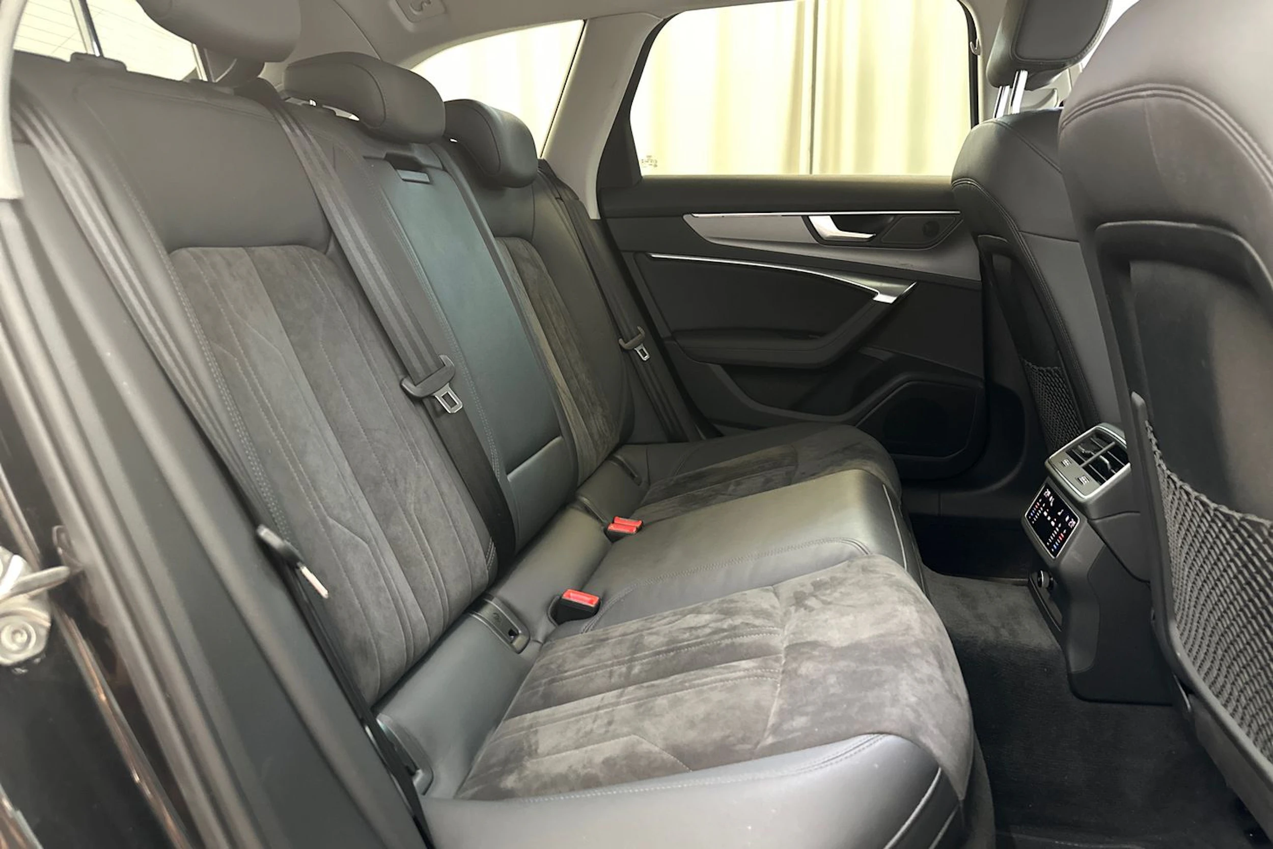 harmaa Audi A6 allroad quattro 2021 kuva 10.