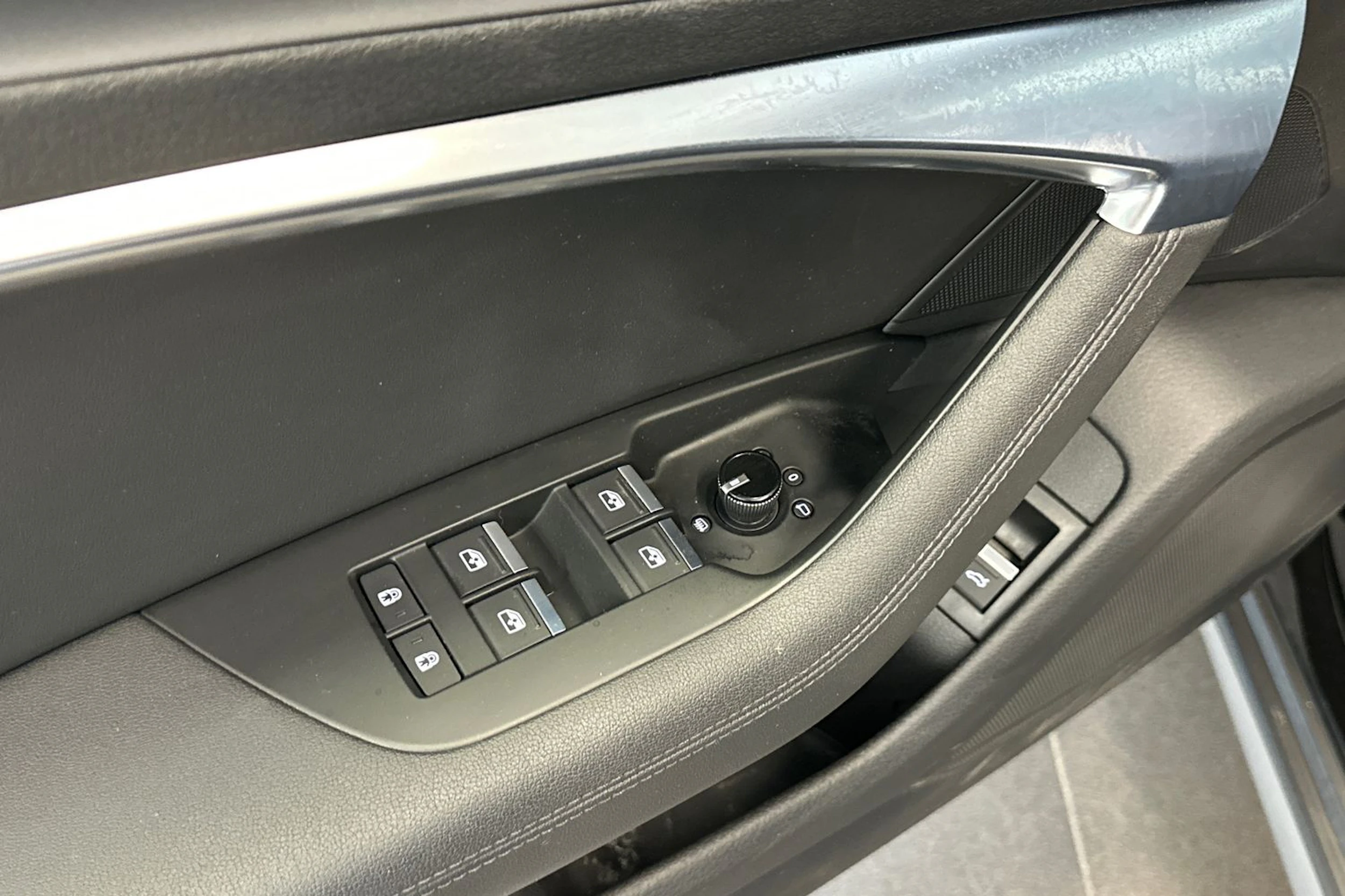 harmaa Audi A6 allroad quattro 2021 kuva 17.