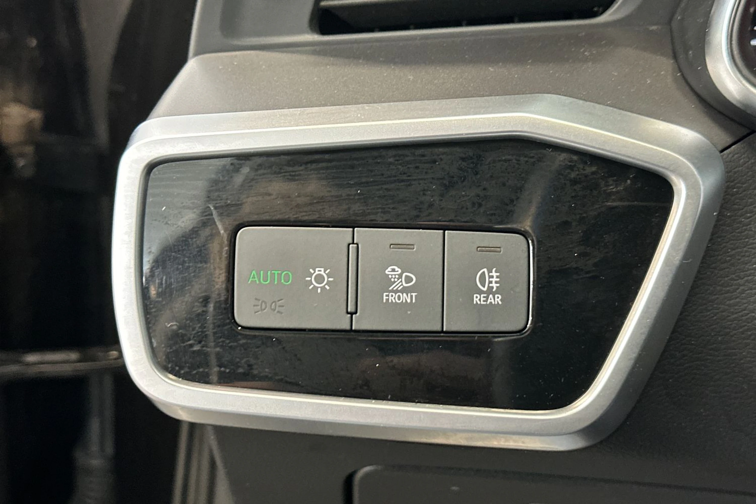 harmaa Audi A6 allroad quattro 2021 kuva 18.