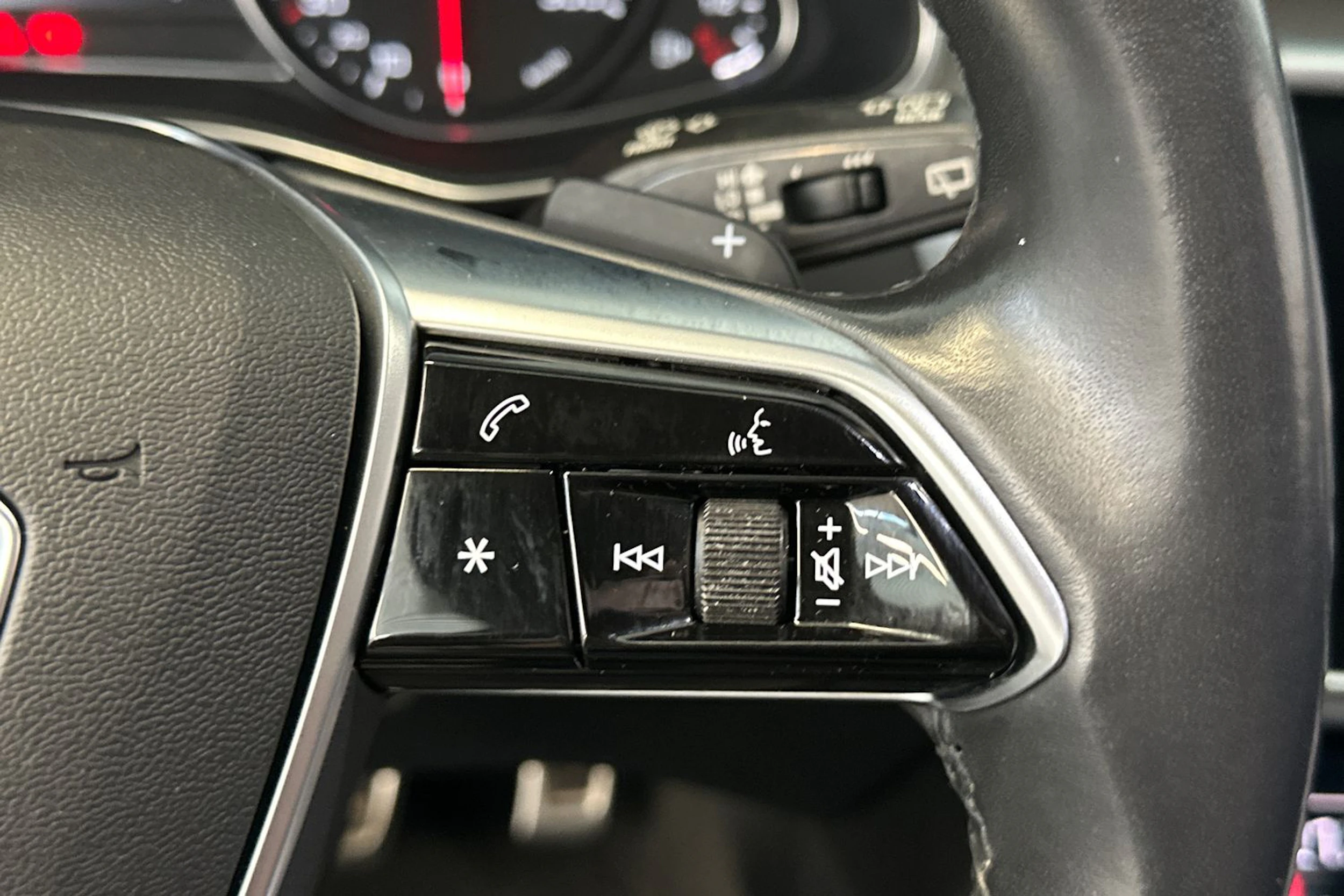 harmaa Audi A6 allroad quattro 2021 kuva 20.