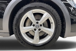 Musta Audi A6 ALLROAD QUATTRO 2022 kuva 11.